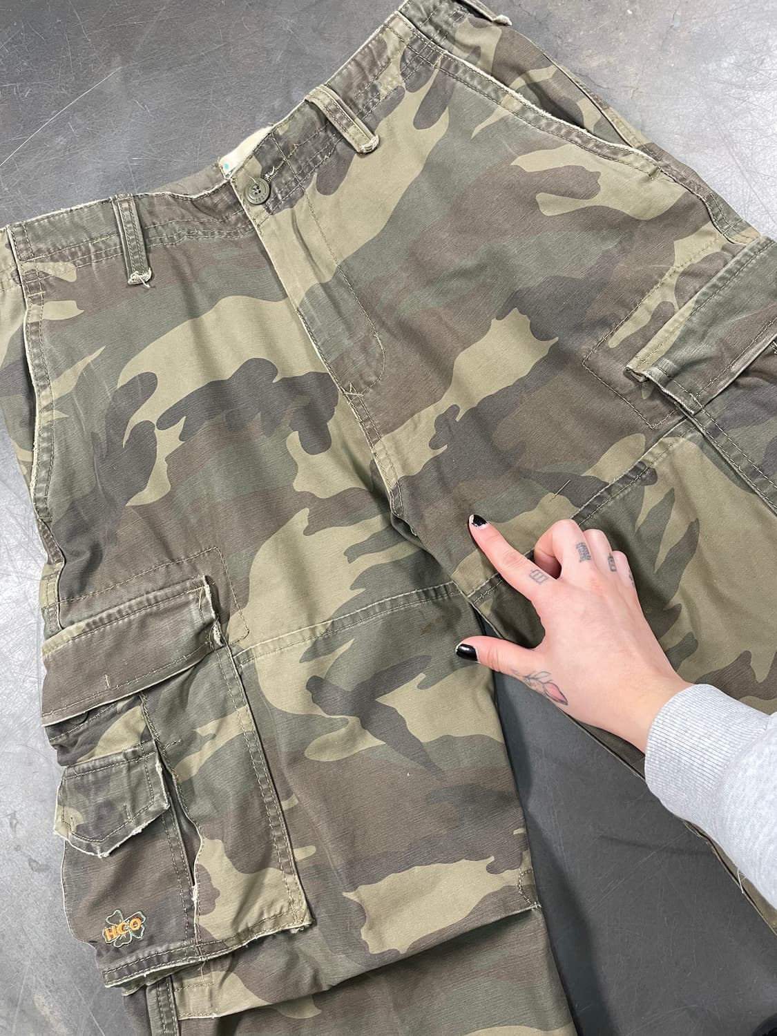 홀리스터 카모 와이드 카고 팬츠 상품이미지2