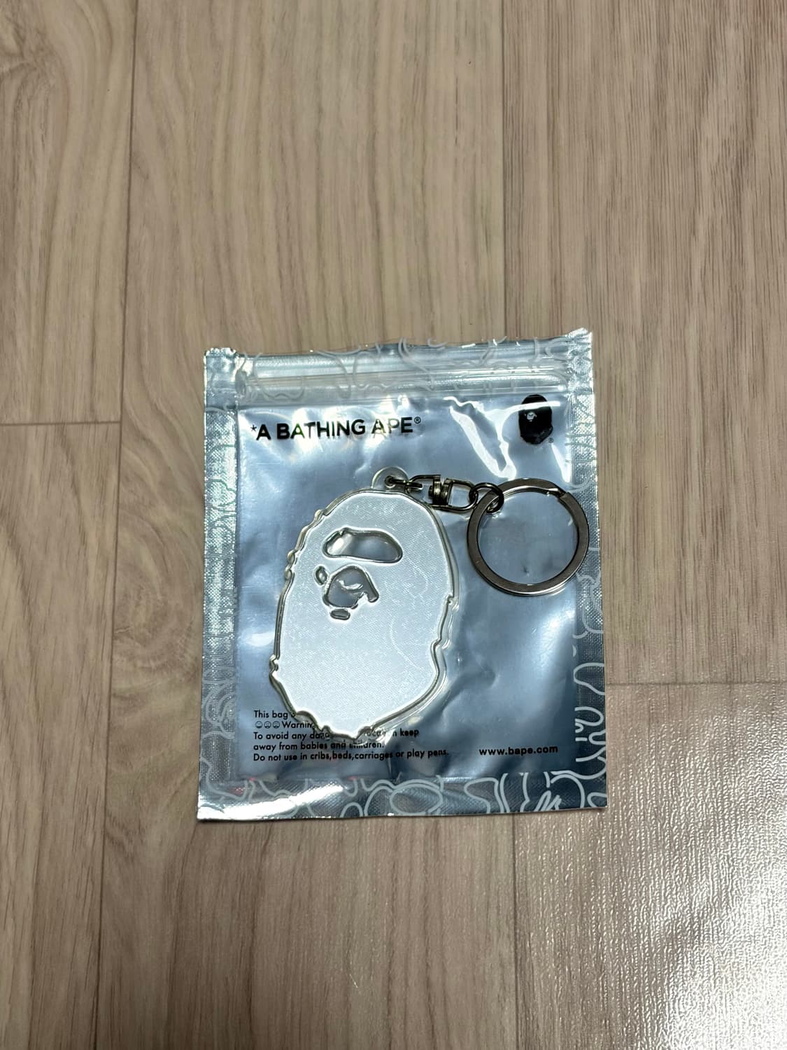 베이프 에이프 헤드 키링 리플렉티브 키체인 화이트 실버 상품이미지3