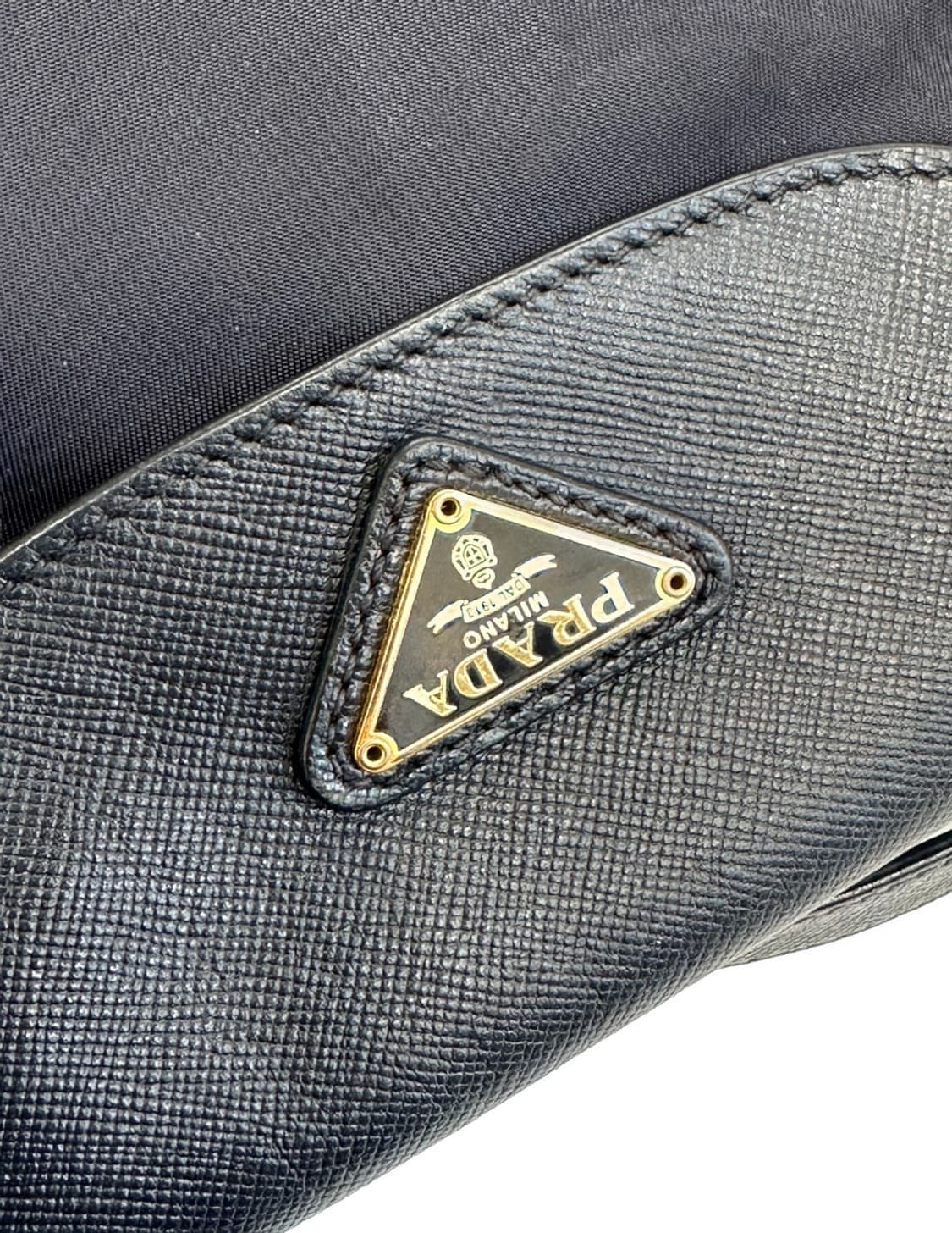 프라다 포코노 사피아노 플랩 크로스백(정품) 상품이미지6