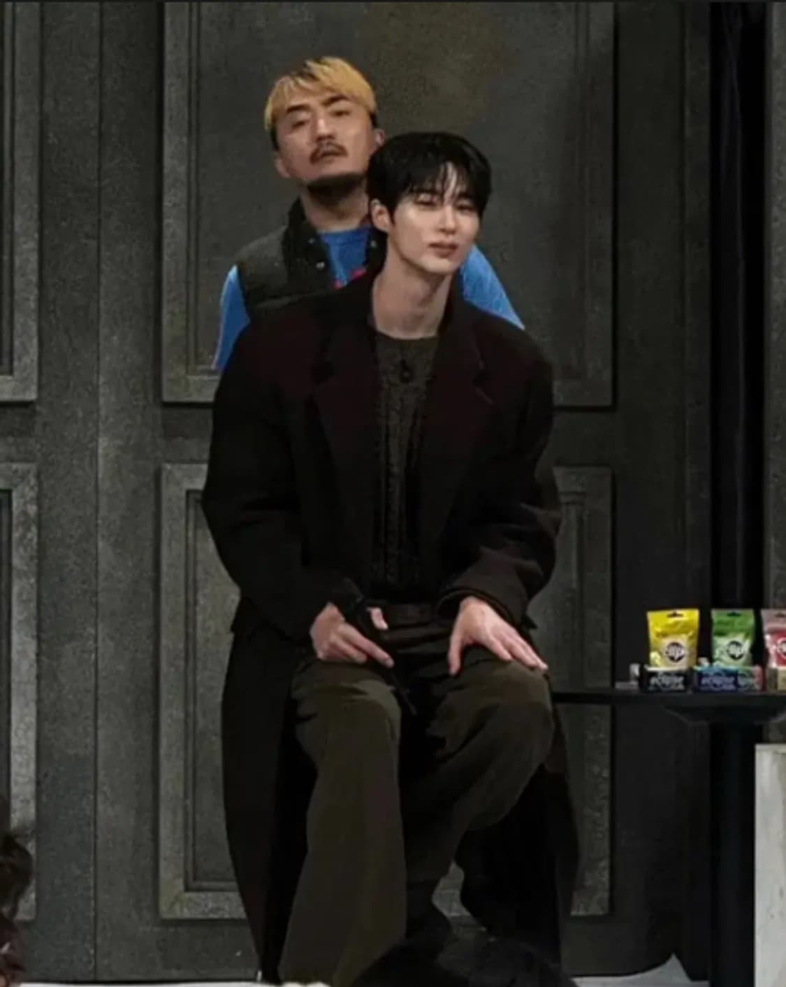 [새상품] 렉토 24FW 벨트 벨티드 디테일 하이웨스트 팬츠 카키 상품이미지1