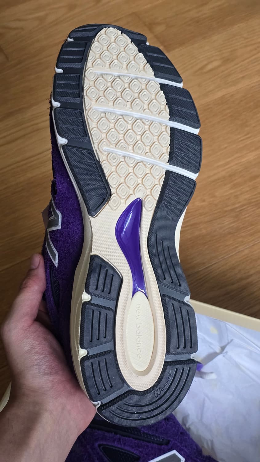뉴발란스 990v4, U990TB4 새제품 290

270,500원 상품이미지5