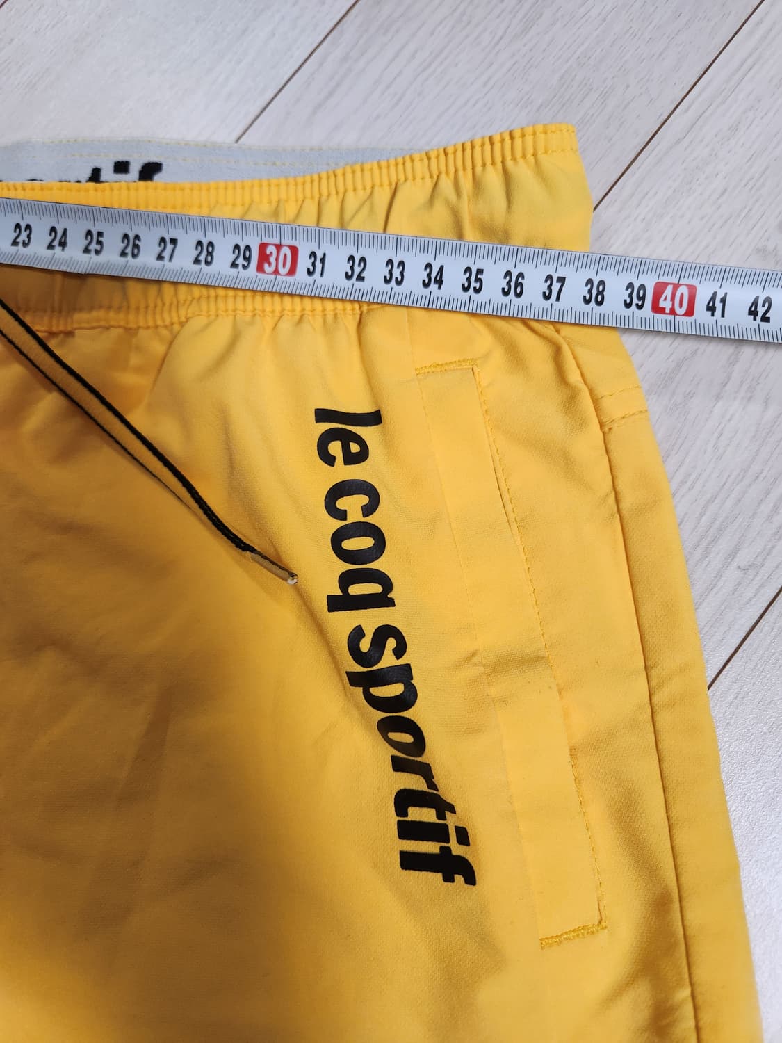 르꼬끄 반바지 스포르티브 쇼츠 사이즈75 m

세탁으로 인한 구김 외에 상품이미지2