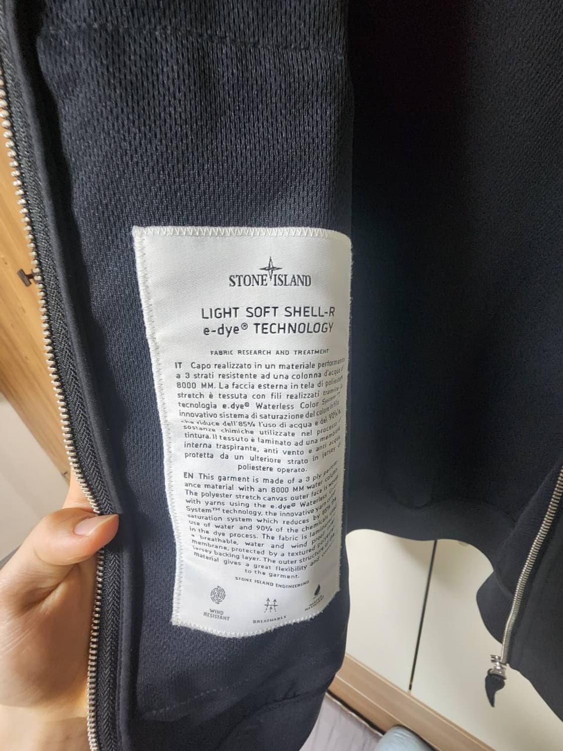 [L]21ss 스톤아일랜드 라이트 소프트쉘 상품이미지3