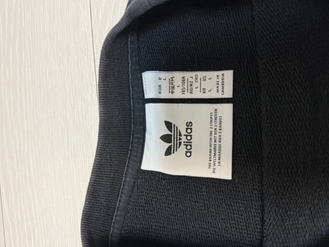 아디다스 맨투맨 판매 상품이미지2