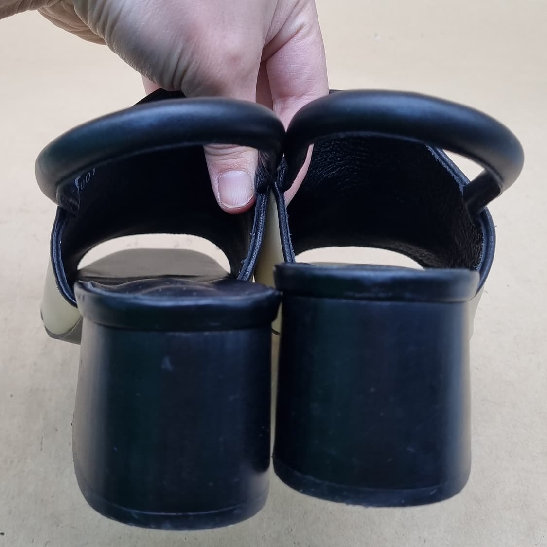 빈폴 오픈토 여성샌들 실사이즈240 굽5 상품이미지4