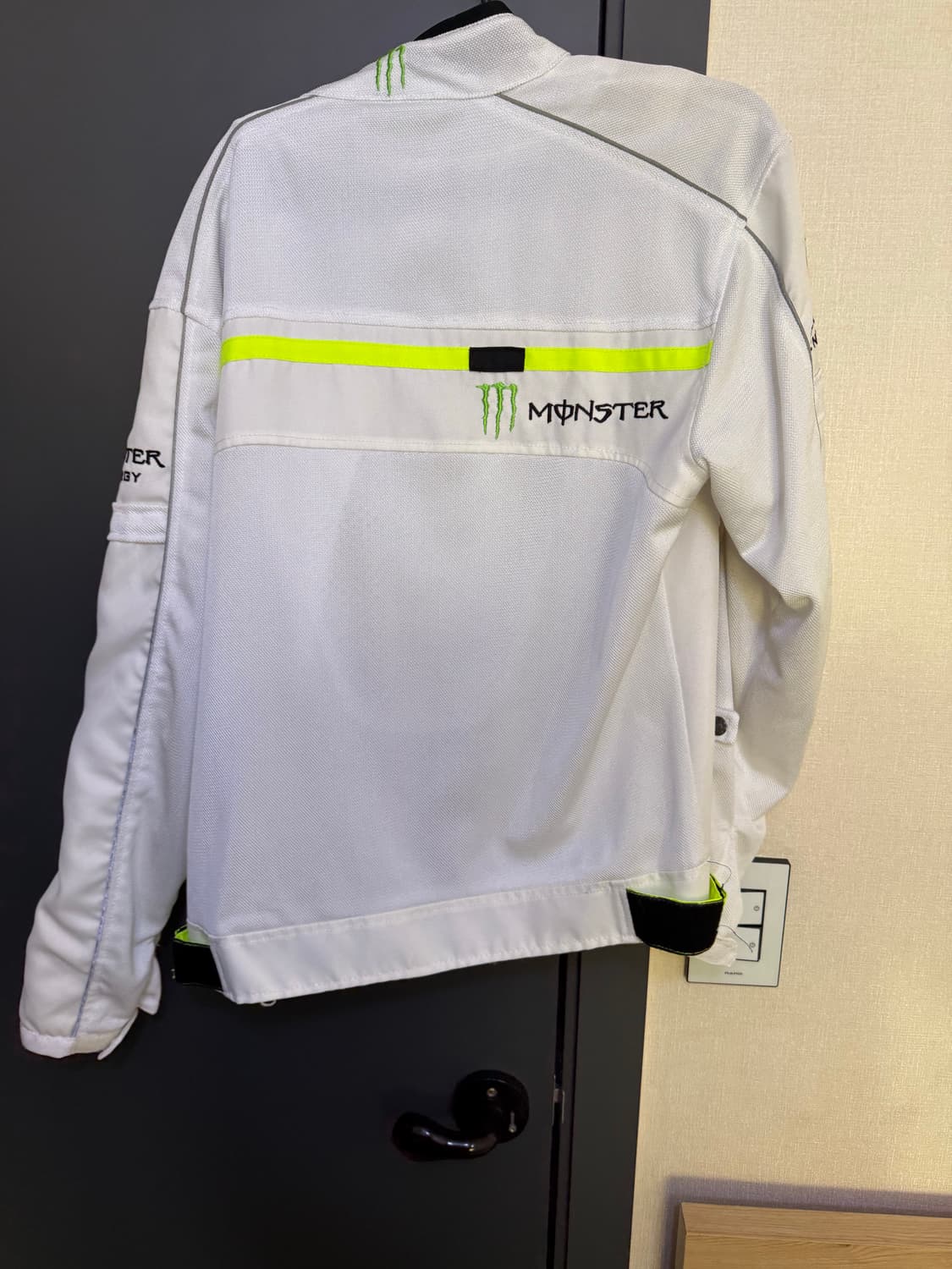 몬스터 자켓 상품이미지2