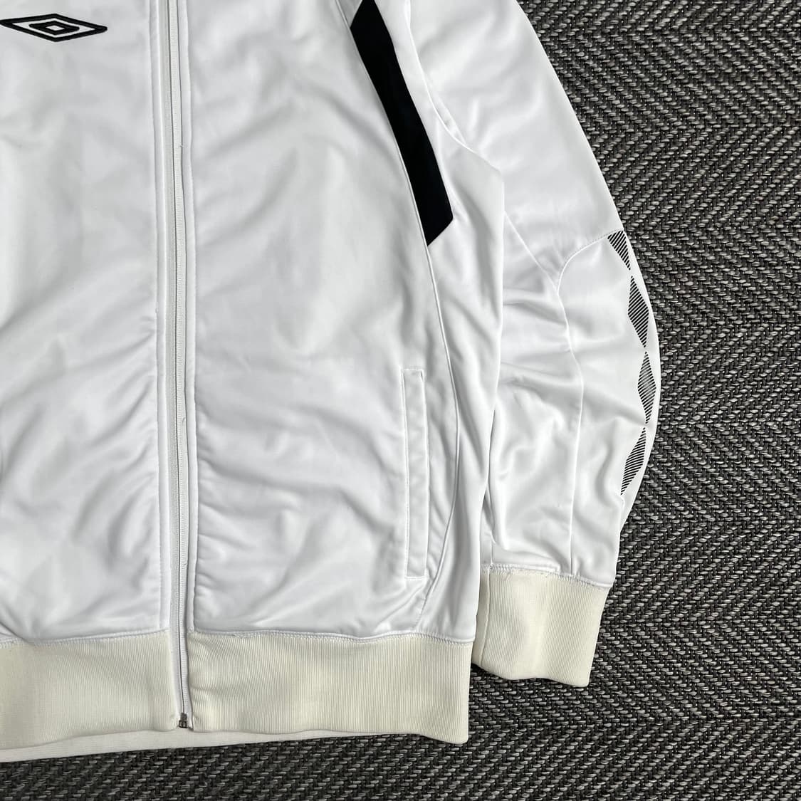 엄브로 사이드라인 올드스쿨 하이넥 트랙탑 져지y 3283 상품이미지3