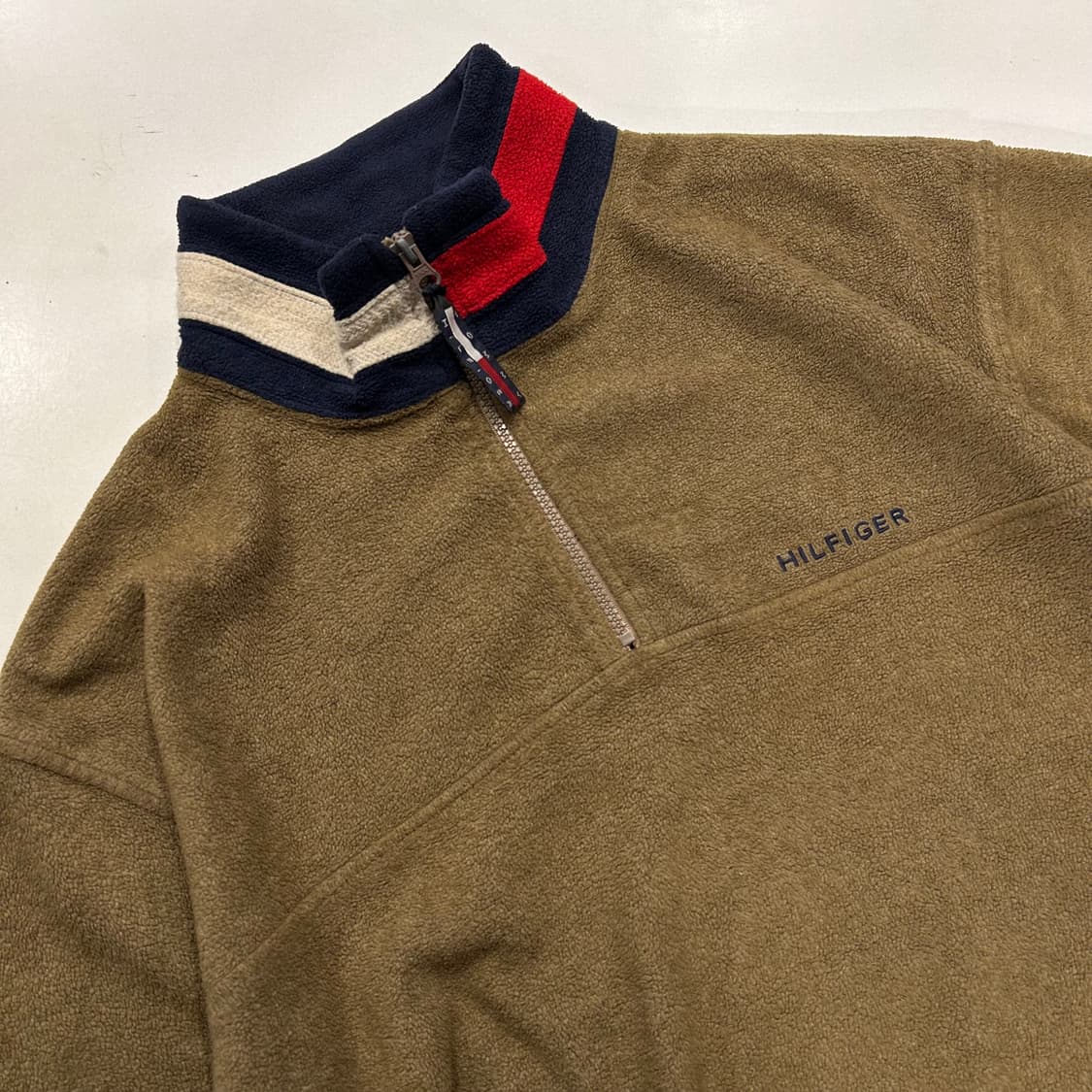 [M] 타미힐피거 올드스쿨 하프집업 플리스 브라운 상품이미지3