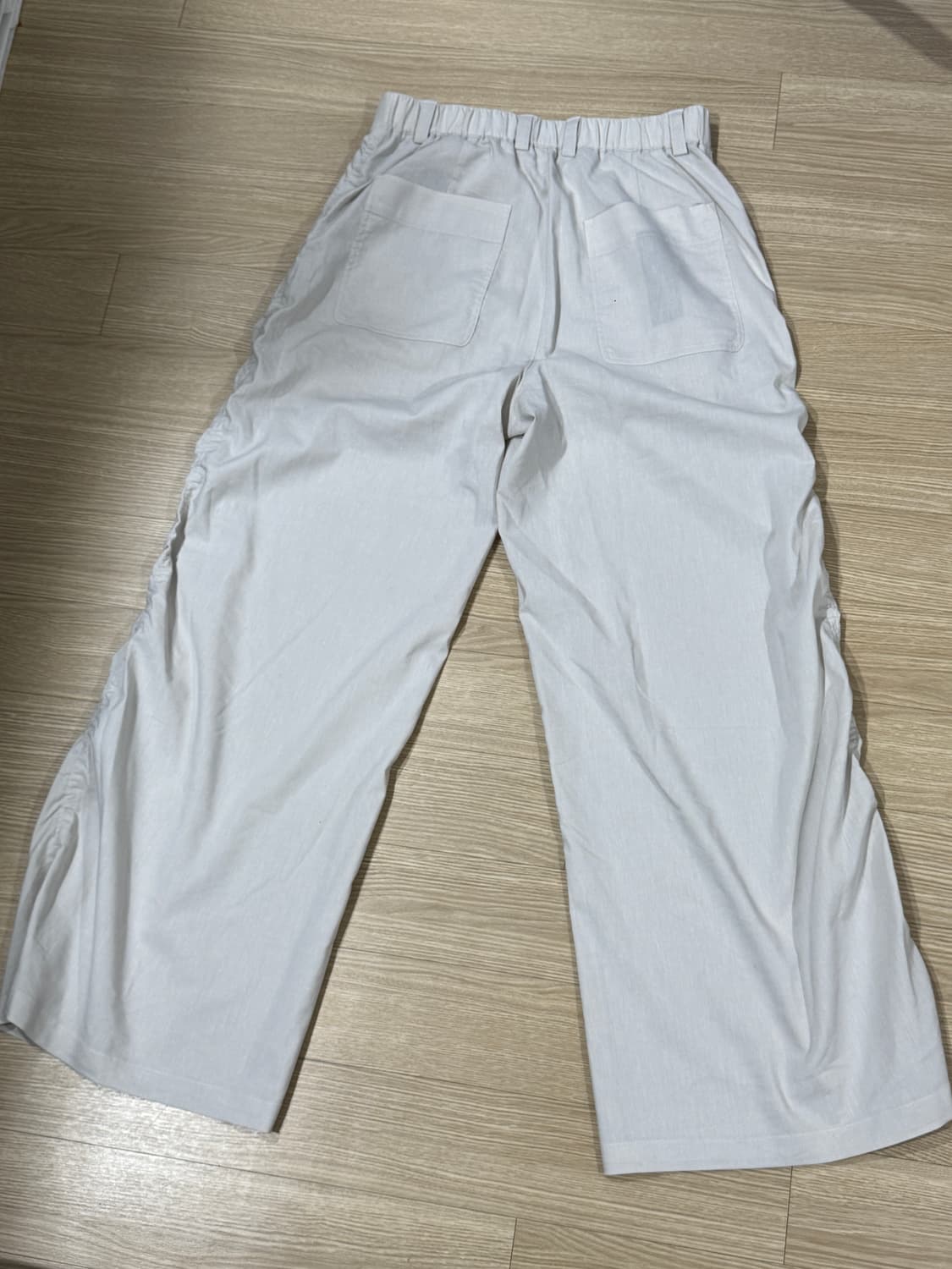 [78] 송지오옴므 25SS 셔링 플레어 팬츠 아이보리 상품이미지3