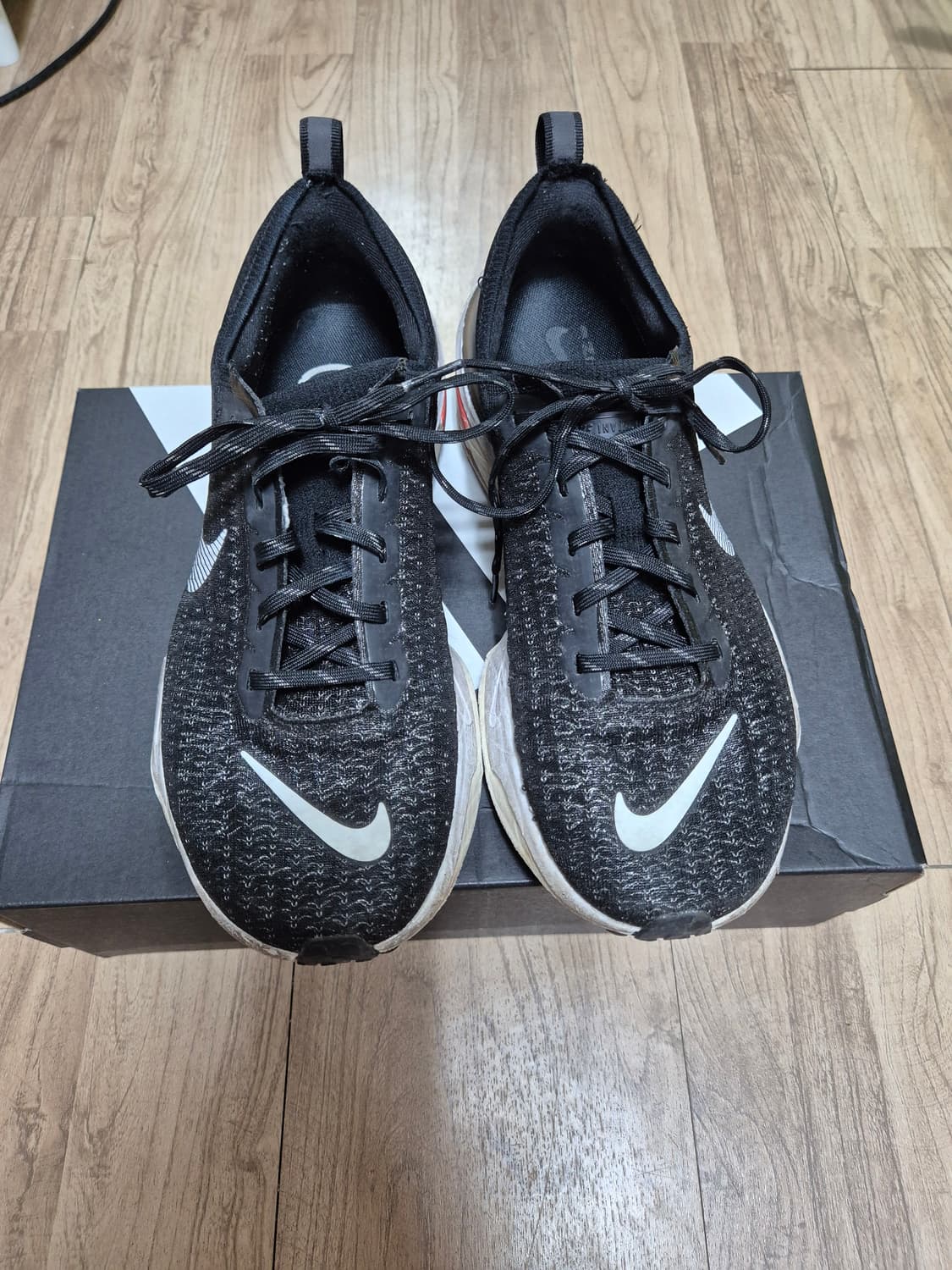 정품 나이키 런닝화 줌x 인빈서블 280 상품이미지1