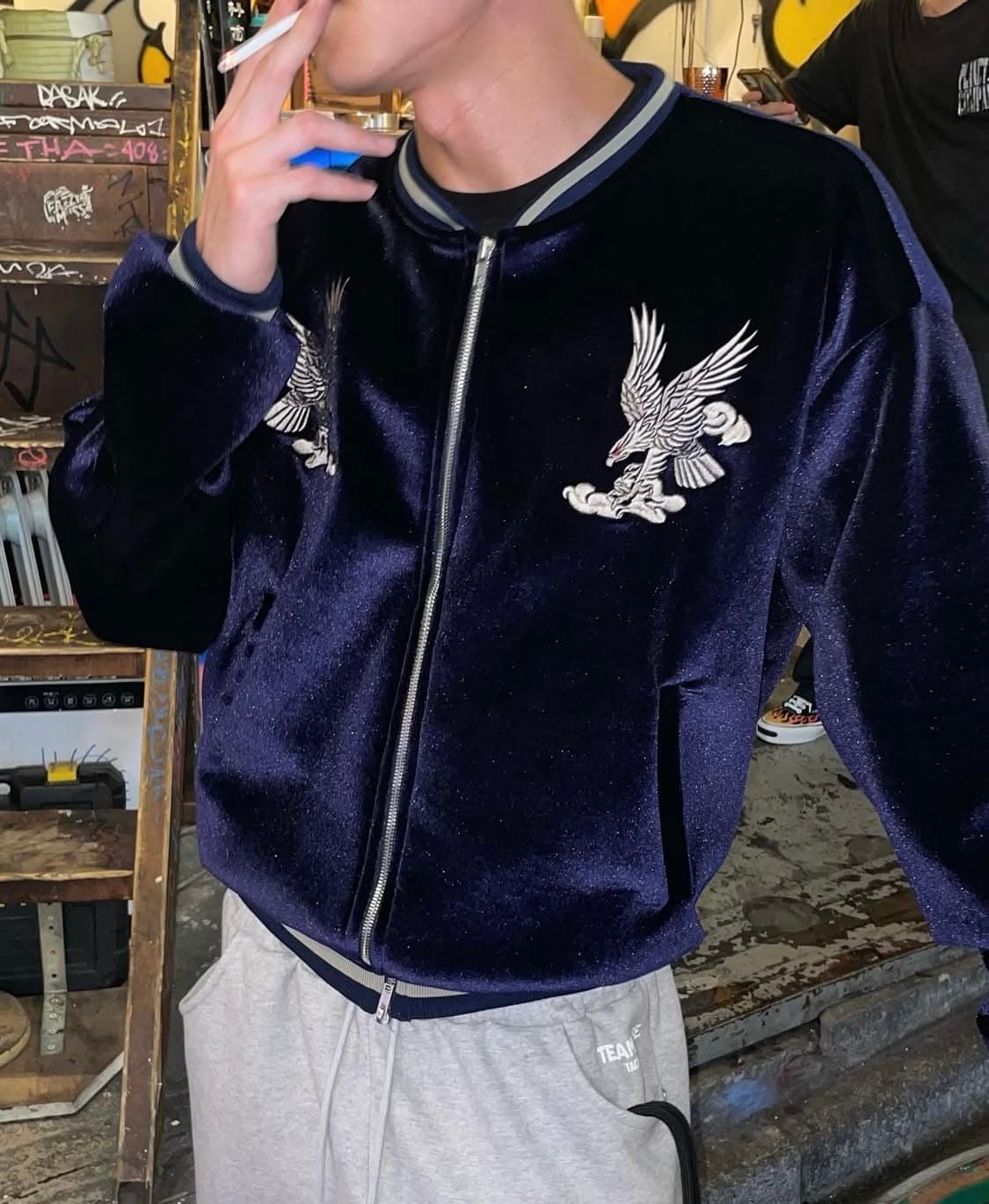 왓츠더 유즈 벨벳 스카쟌  상품이미지2