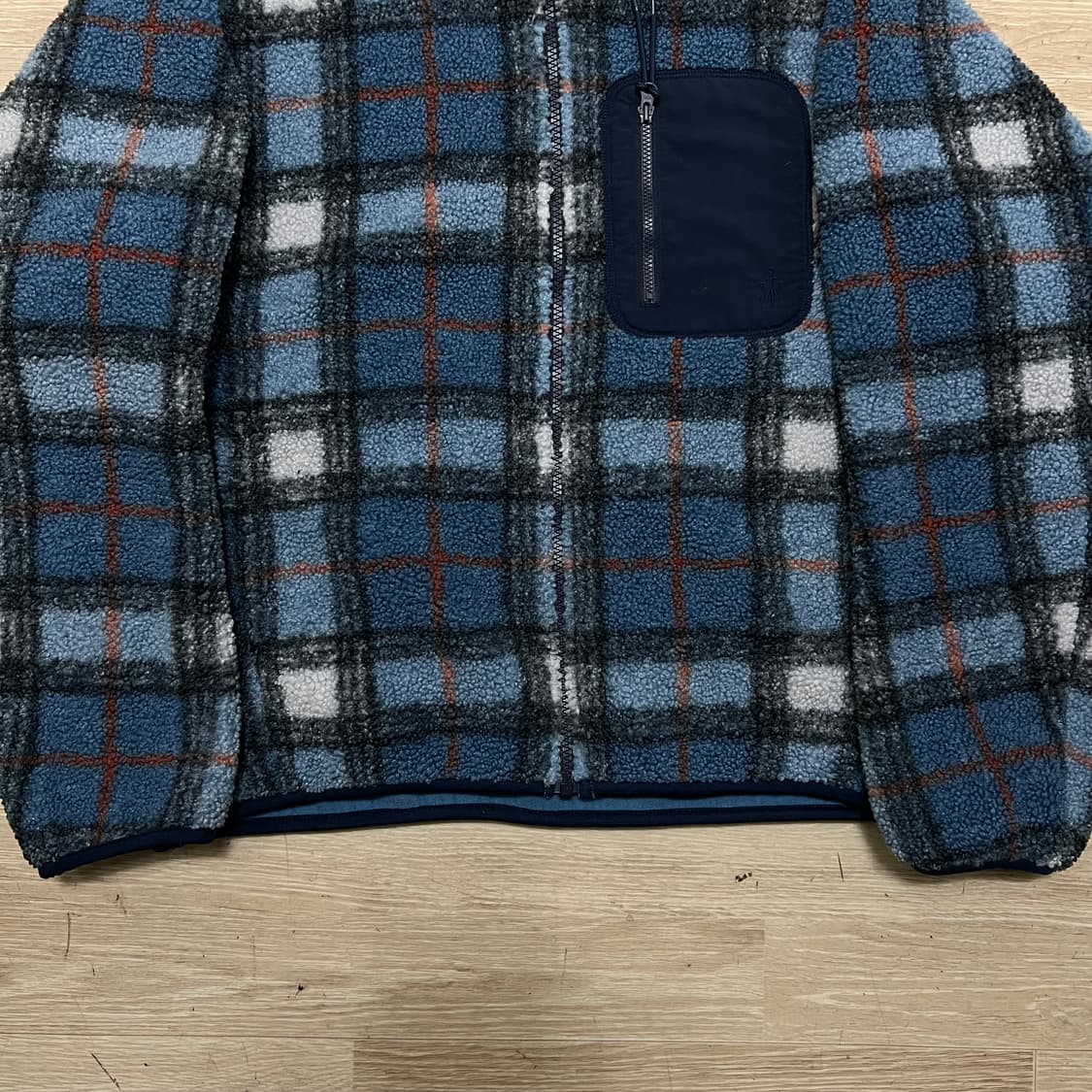 유니클로 x JW앤더슨 체크 뽀글이 후리스 후드자켓 [블루] L/100 상품이미지3