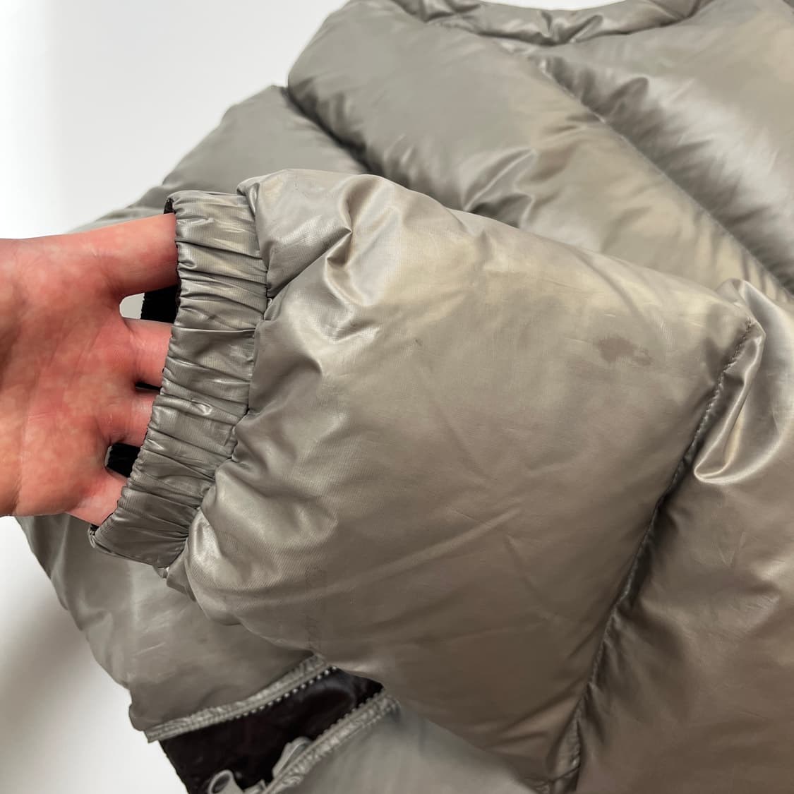 바이닐하우스 리버시블 패딩 샌드L 상품이미지4