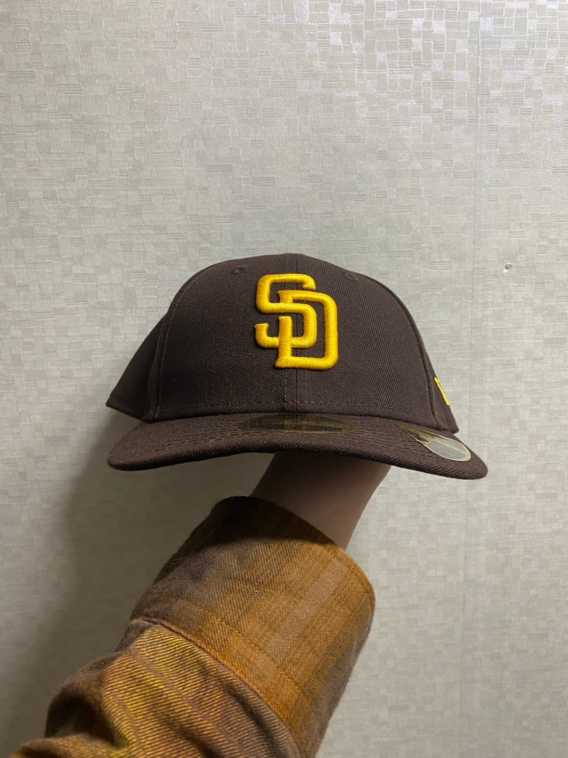 뉴에라 (비버 그래미어워즈 착용모델 상품이미지1