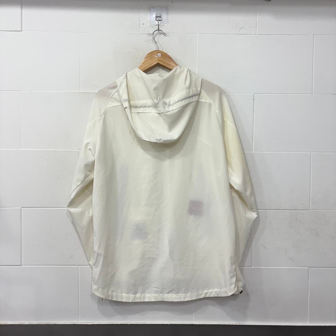 CP컴퍼니 화이트 후드 프로텍트 자켓 상품이미지8