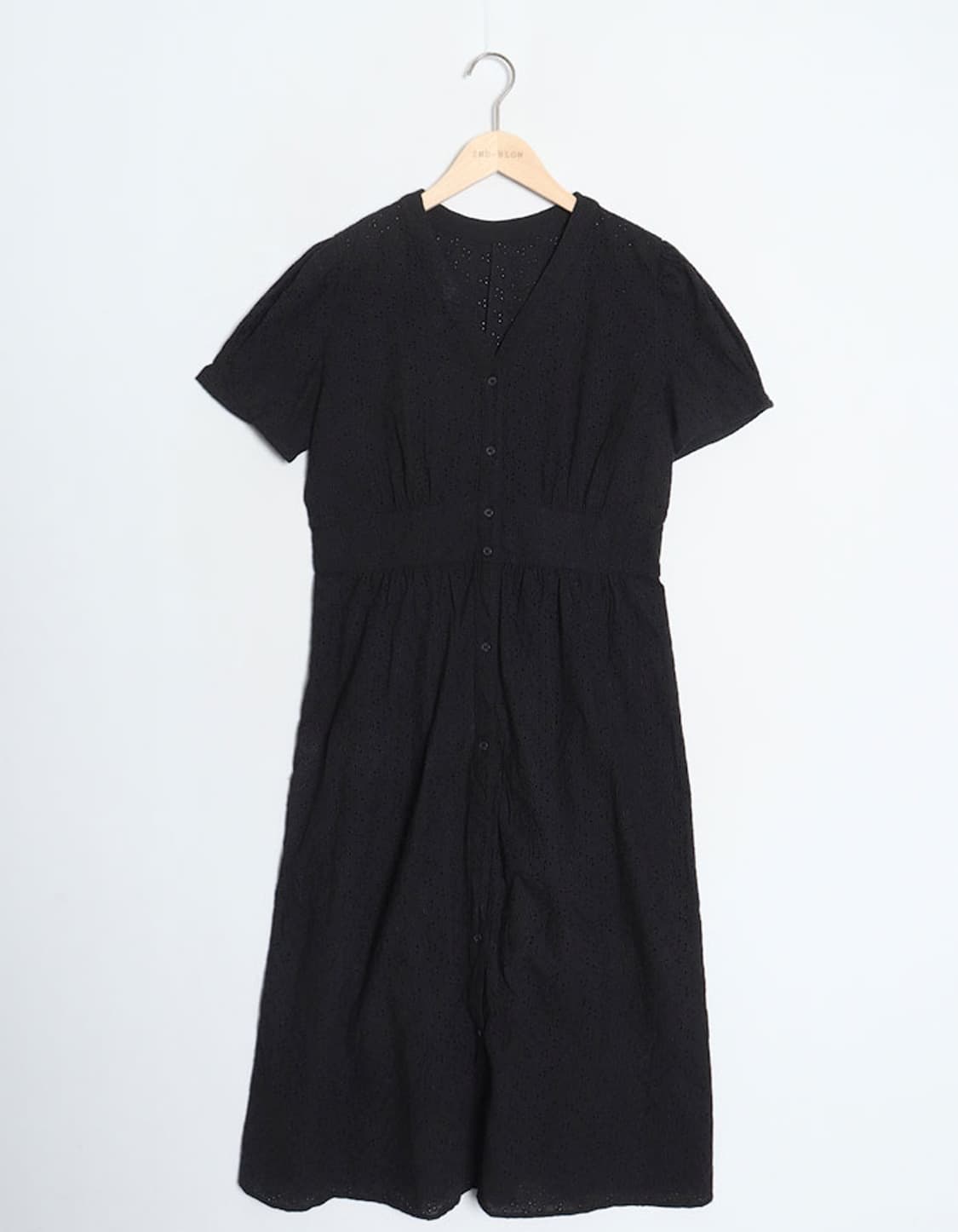 G U EyeletLace One-Piece 상품이미지1