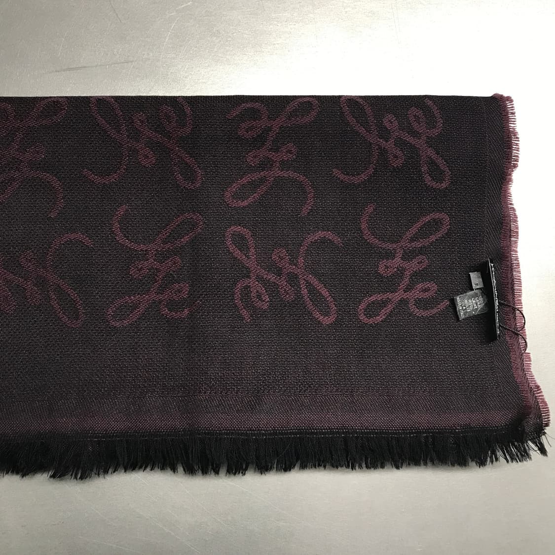 YSL 입생로랑 버건디 머플러 상품이미지3