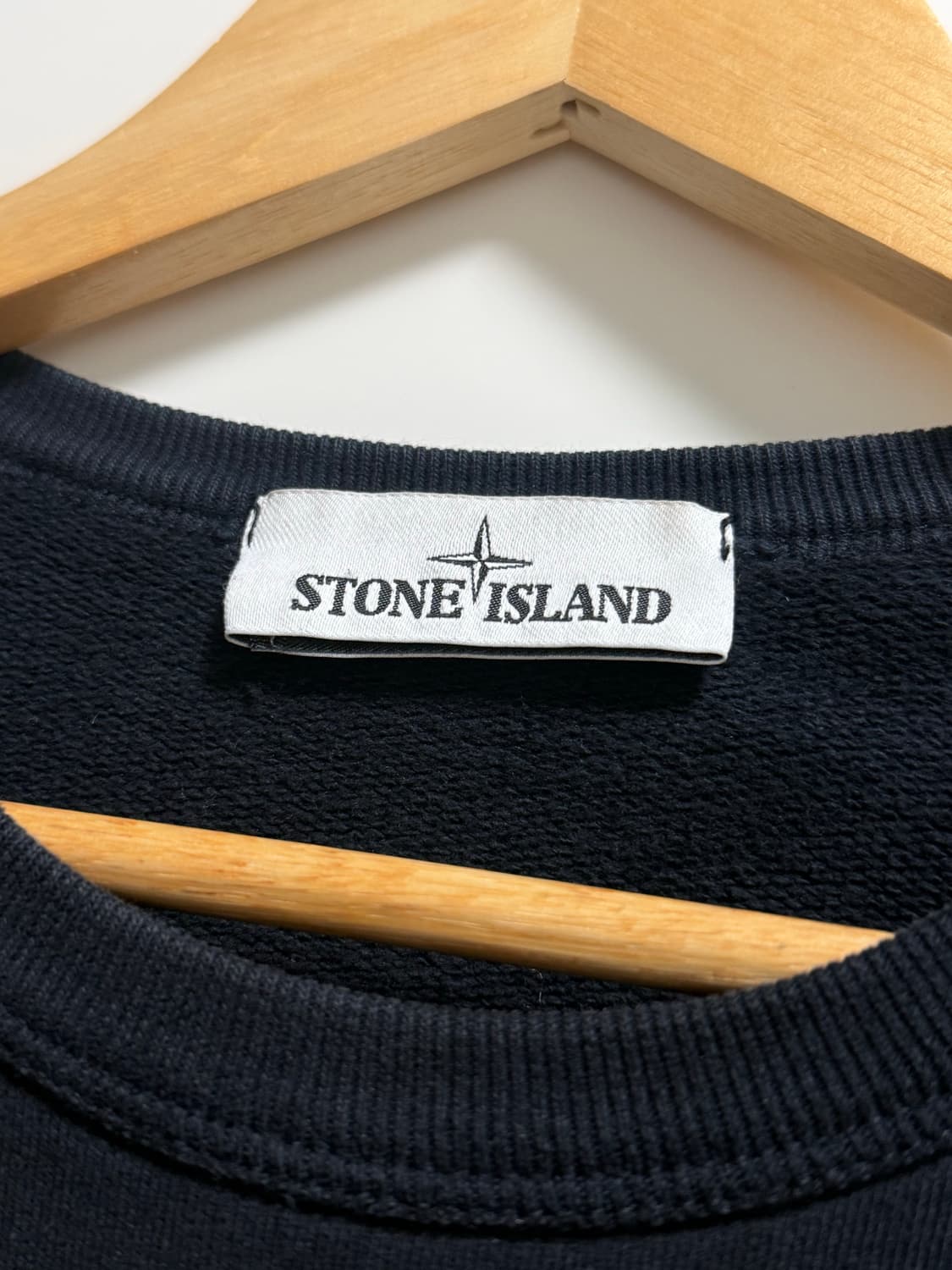 스톤아일랜드 맨투맨 블랙 m사이즈 상품이미지2