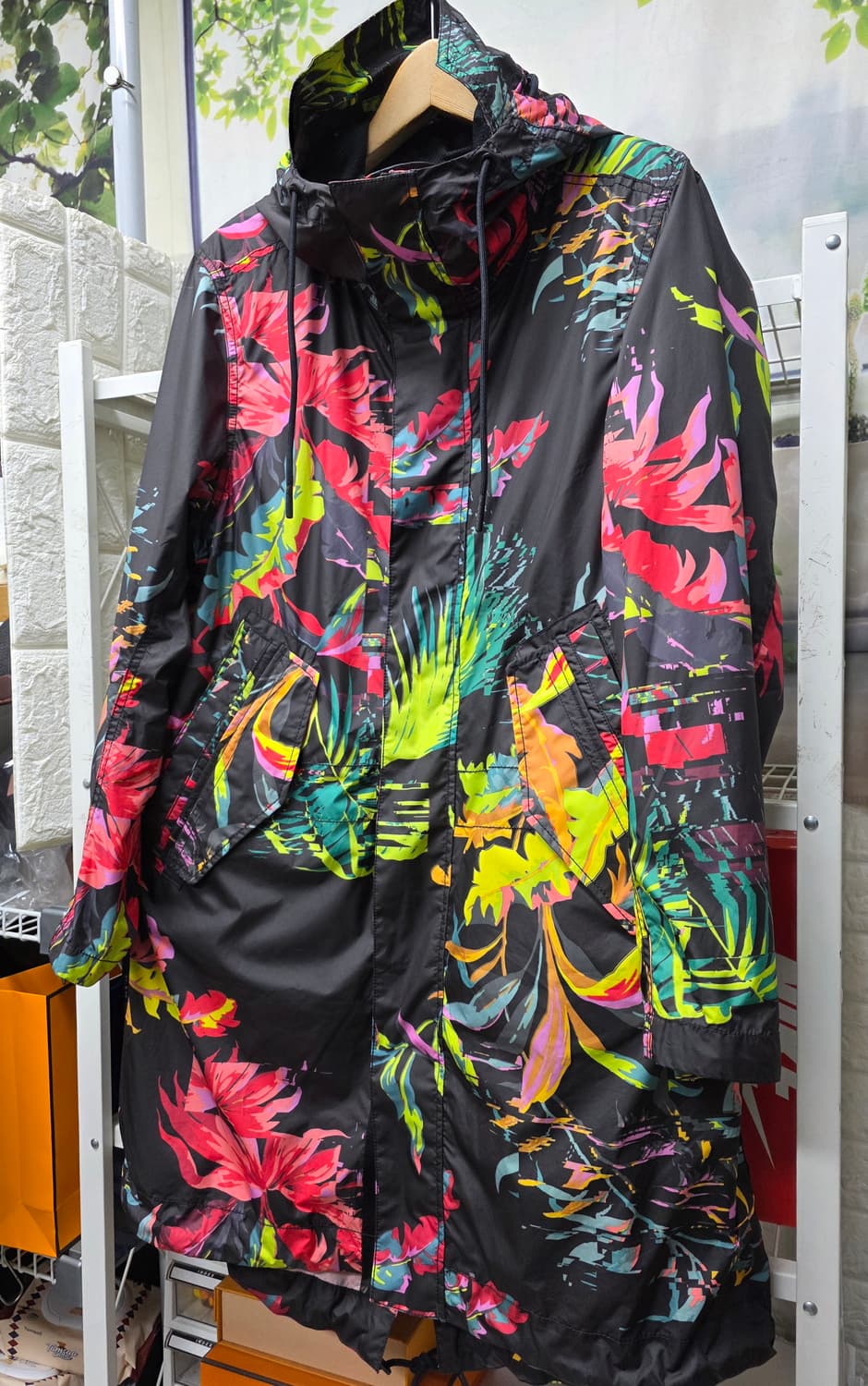 나이키 롱 후드 바람막이 M  플로랄 AOP 파카자켓 MM51 상품이미지2