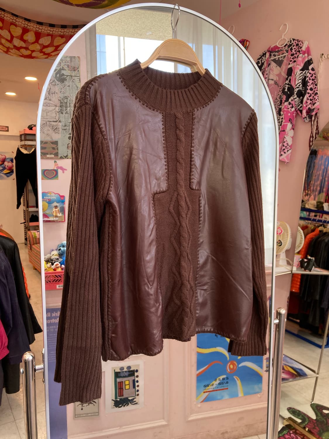 브라운 꽈배기 가죽 니트 상품이미지1