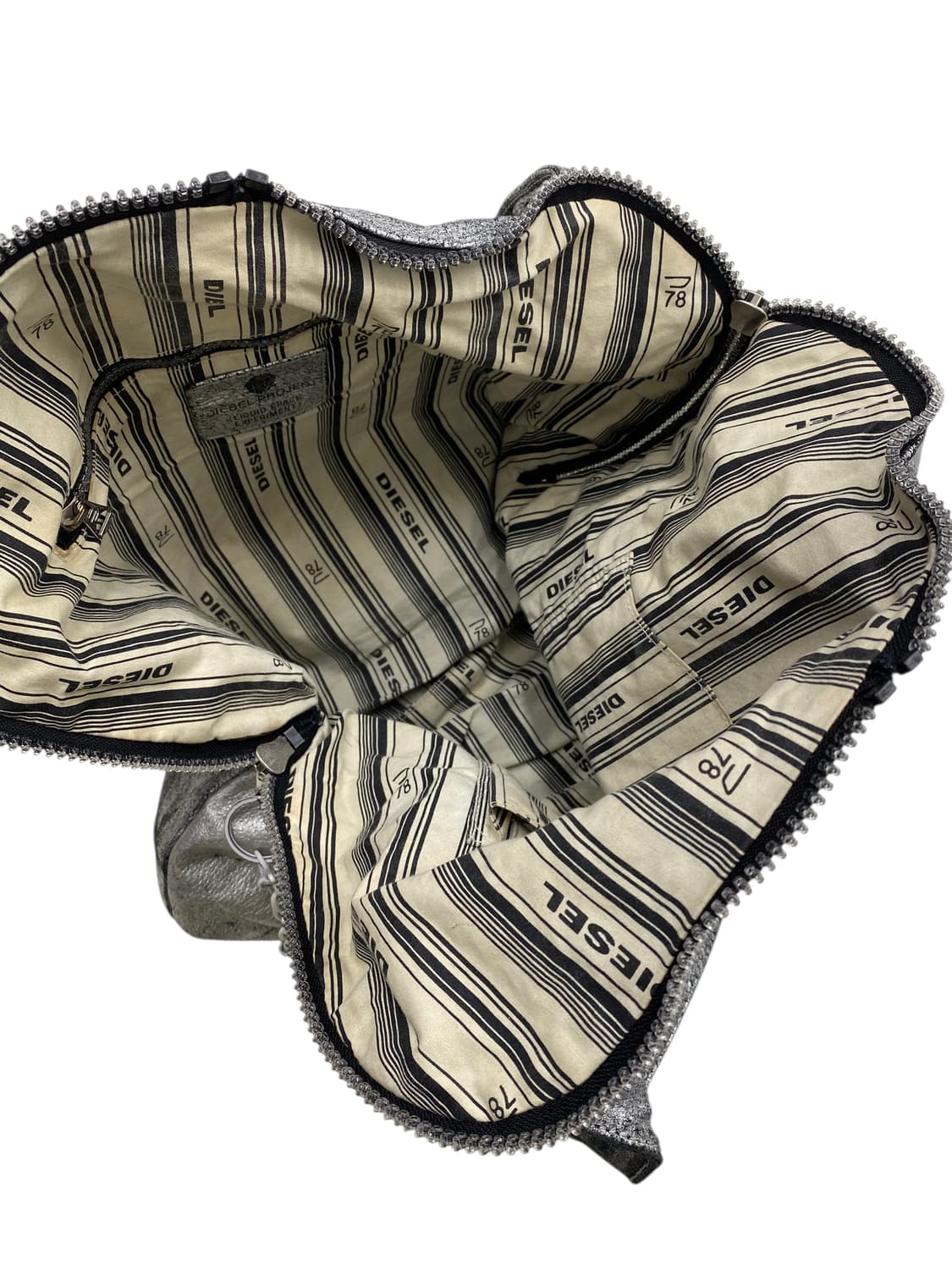 디젤 그레이 그런지 체인숄더백 상품이미지3