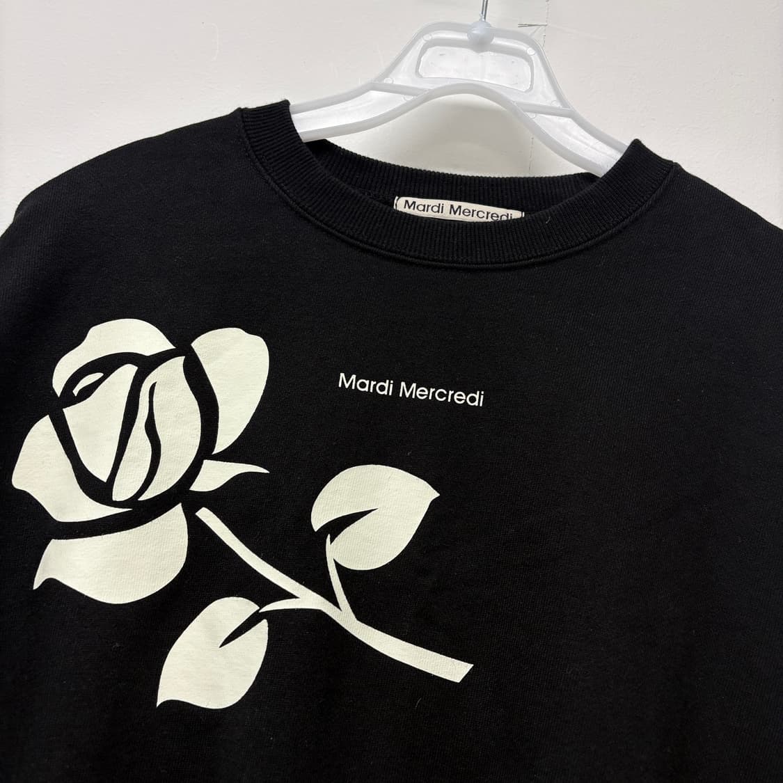 마르디 메크르디 플라워 맨투맨  상품이미지2