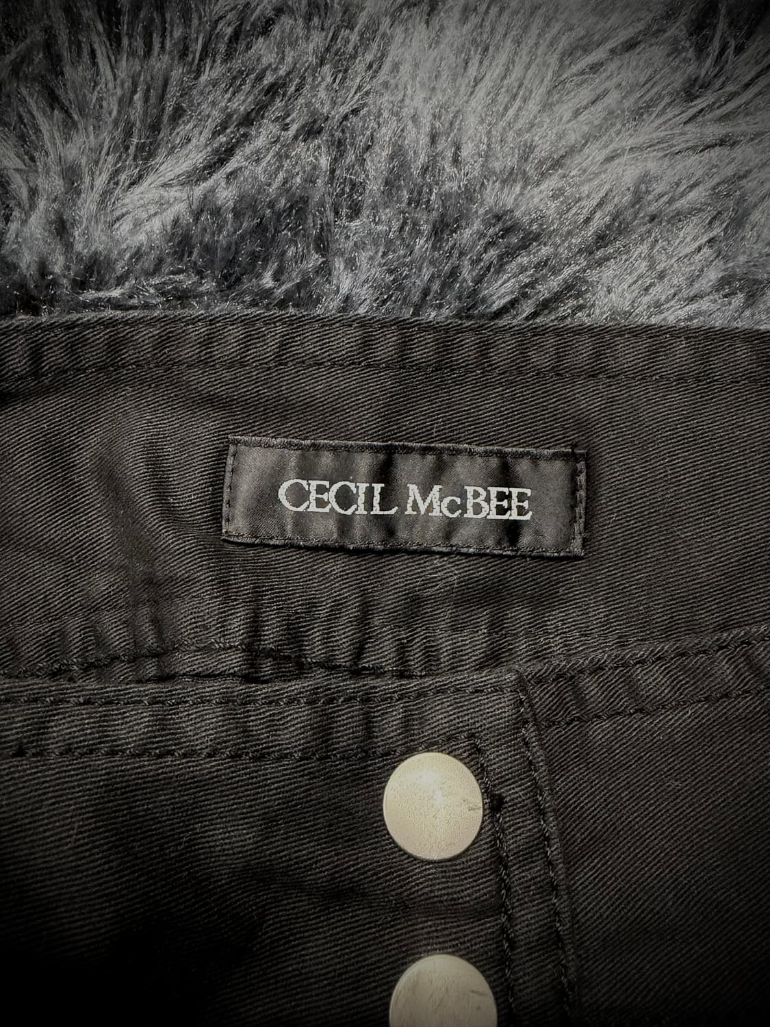 Cecil McBee 벨트 디테일 카고 숏 스커트 팬츠 상품이미지9