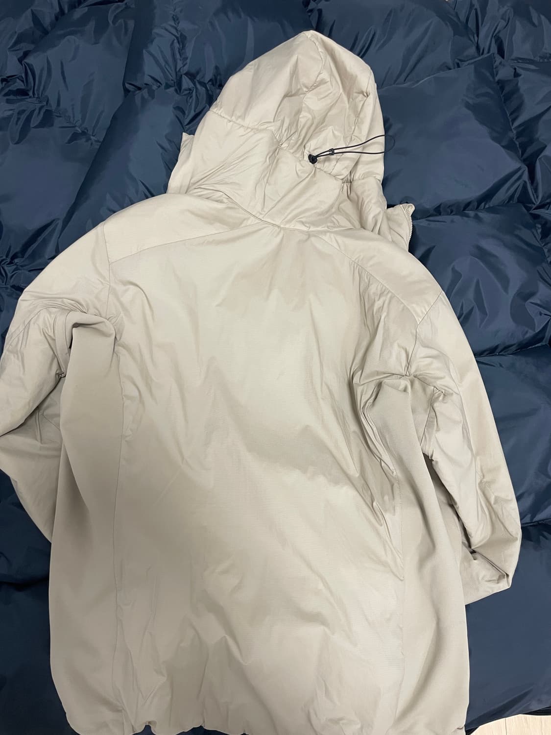 아크테릭스 아톰 후드 스모크블러프 M 상품이미지2