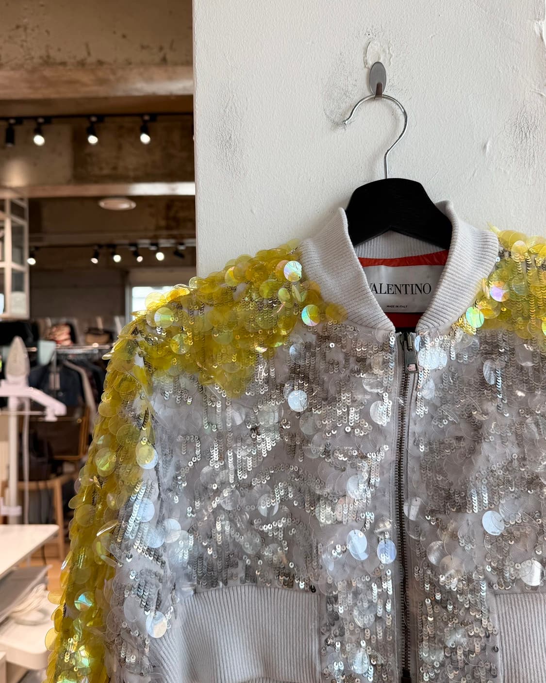 발렌티노 옐로우 스팽글 크롭 봄버 자켓  상품이미지4