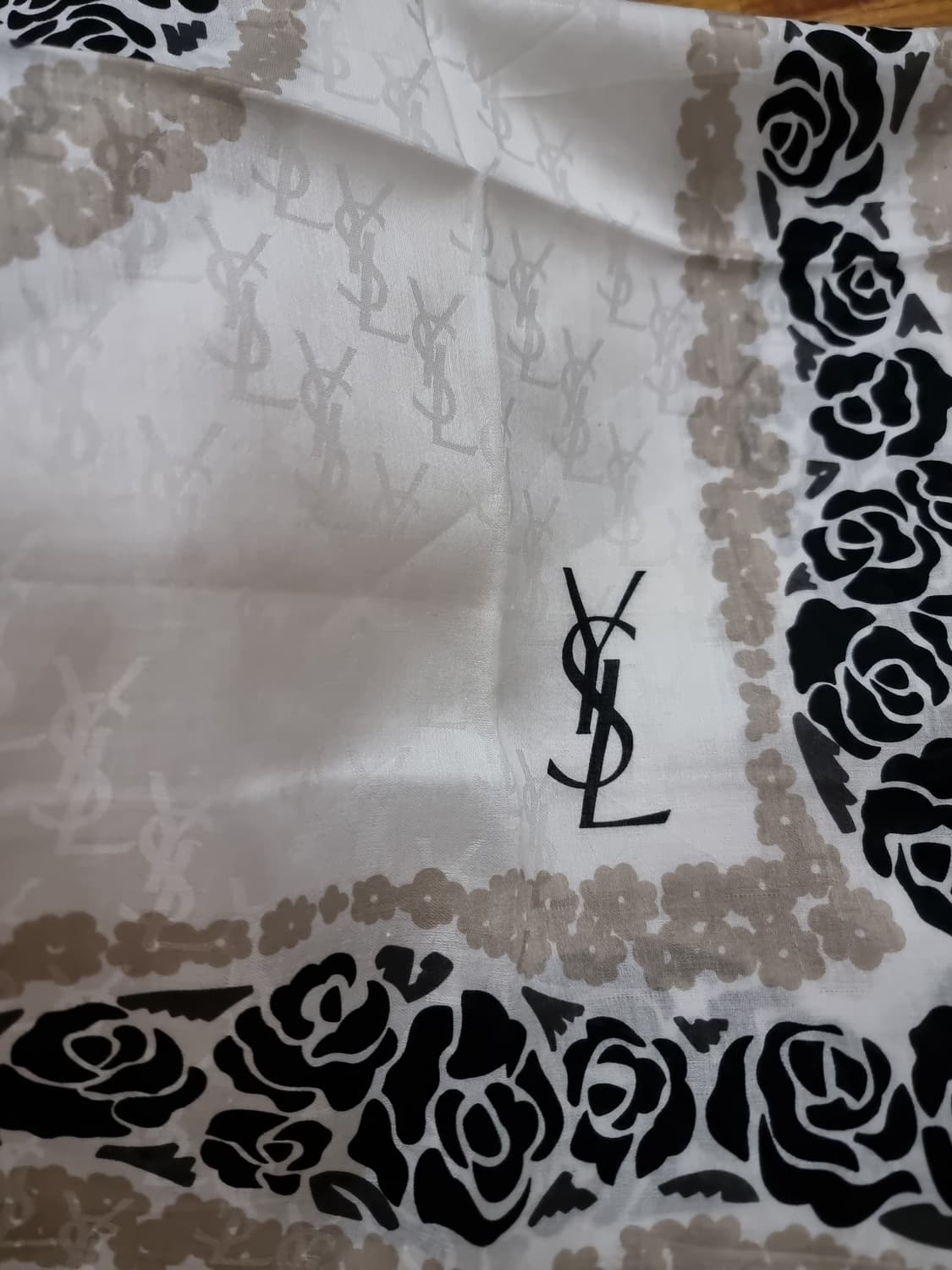 입생로랑YSL 로즈 보더  반다나/손수건/스카프 상품이미지6
