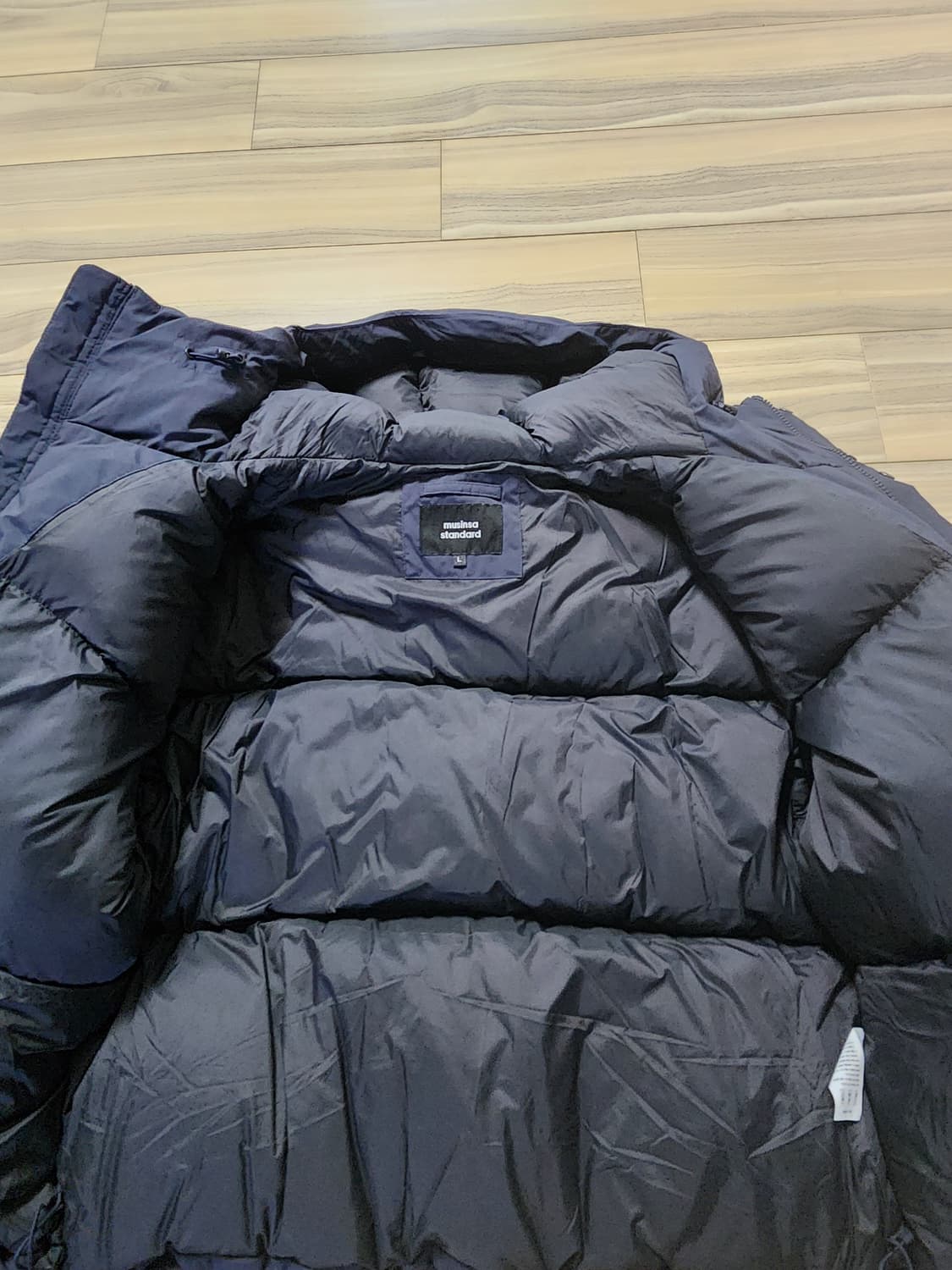무신사스탠다드후덕다운패딩점퍼다크그레이L 상품이미지10