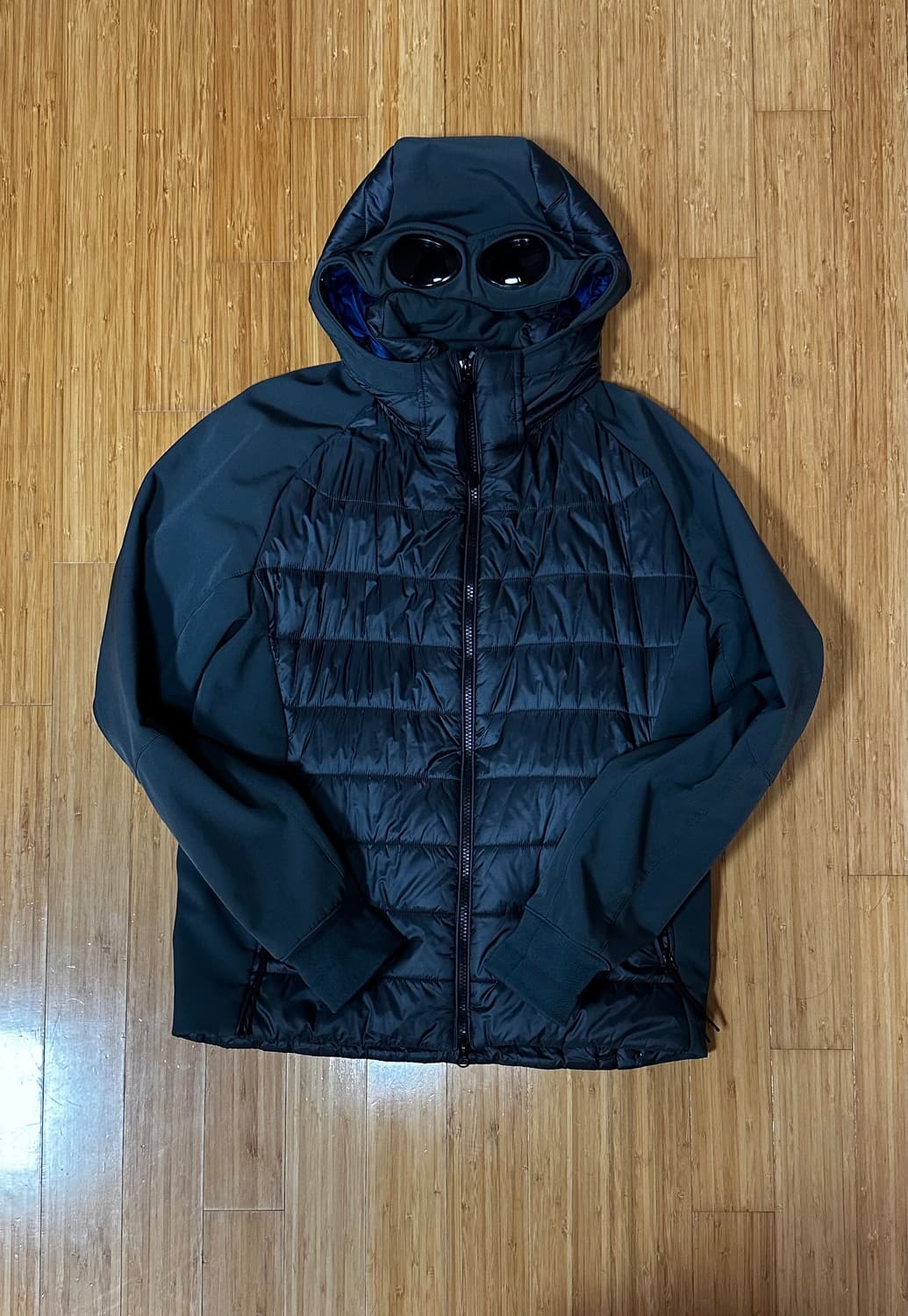 C.P. Company 고글 쉘 경량 패딩 상품이미지2