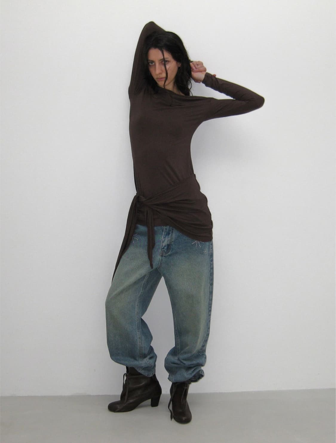 파르티멘토 우먼 PWC 언발란스드 보우타이 랩 저지 탑_브라운 상품이미지2