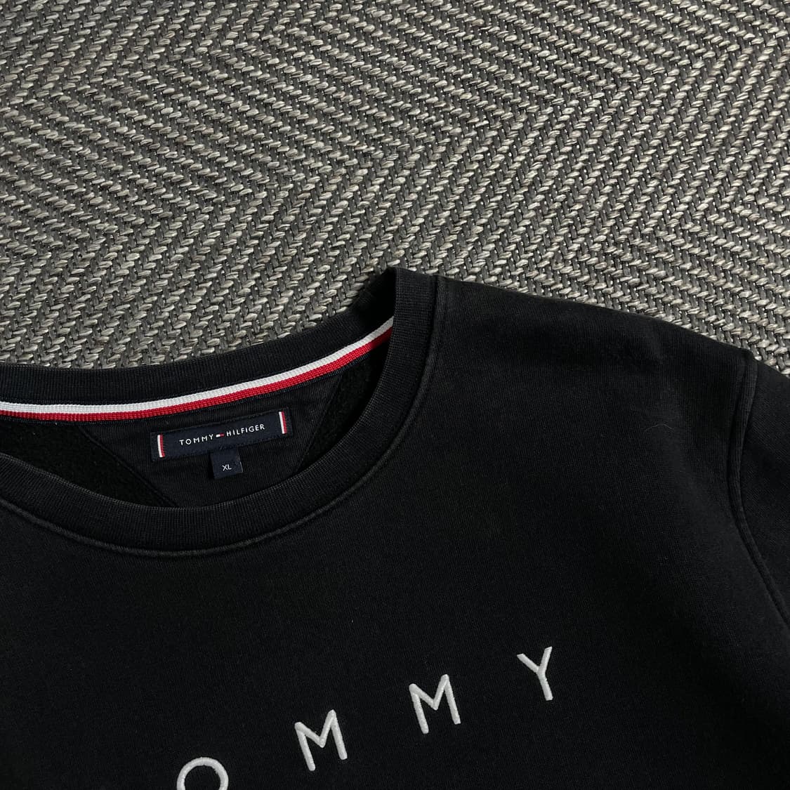 타미힐피거 자수 빅로고 박시핏 맨투맨y 4979 상품이미지3