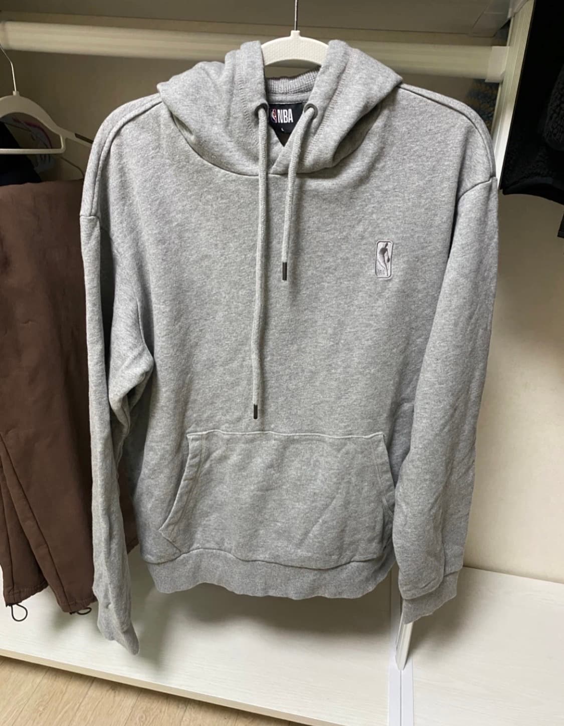 NBA small logo 후드티 gray 상품이미지1