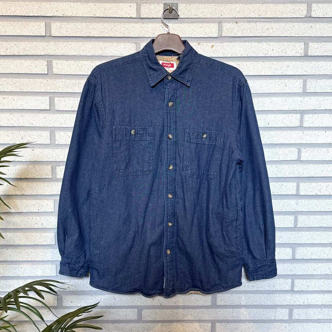 WRANGLER 랭글러 쉐르파 라이닝 데님 워크셔츠 투포켓 디테일 진청 상품이미지1