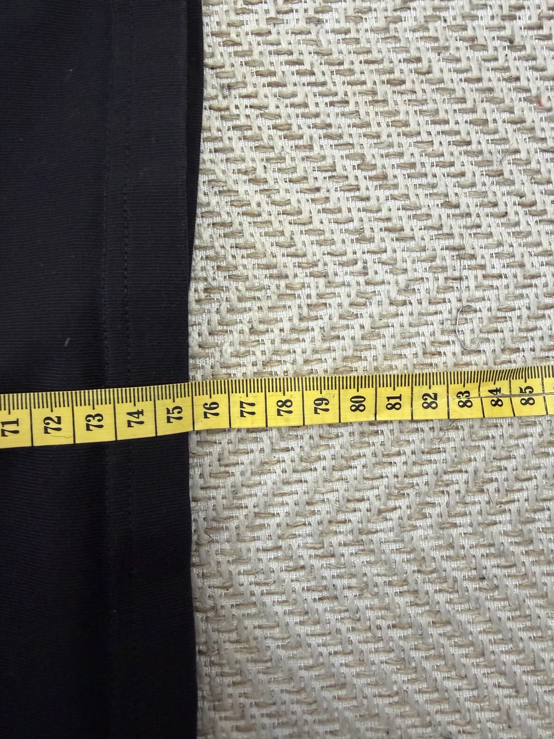 정품) 몽클레어 남성 23ss 하트 로고 블랙 반팔티 M 상품이미지10