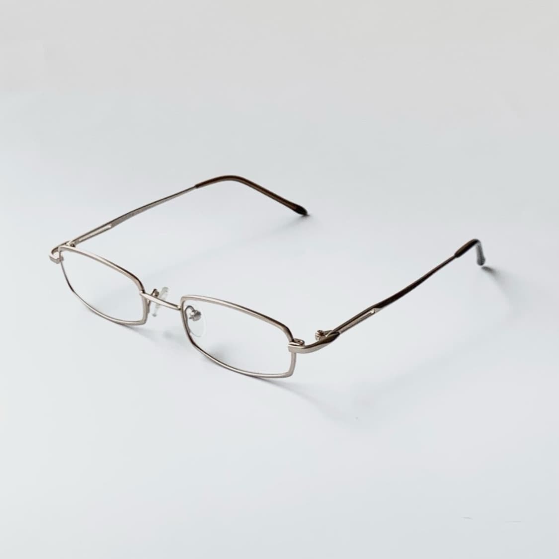 [픽키-683] 슬림 골드 메탈 사각 안경 미니멀 직사각 프레임 상품이미지3