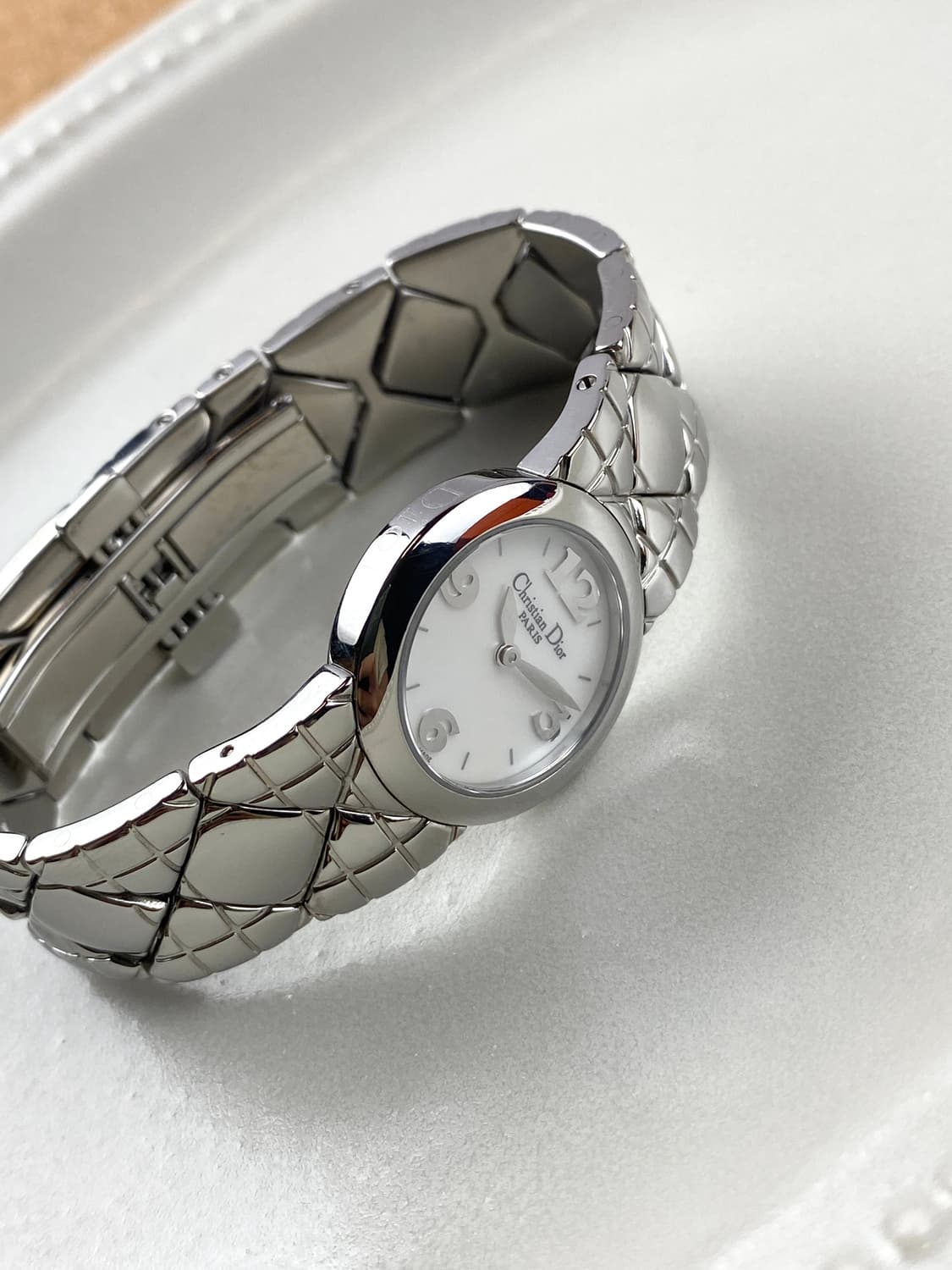 DIOR round shell dial watch  상품이미지1