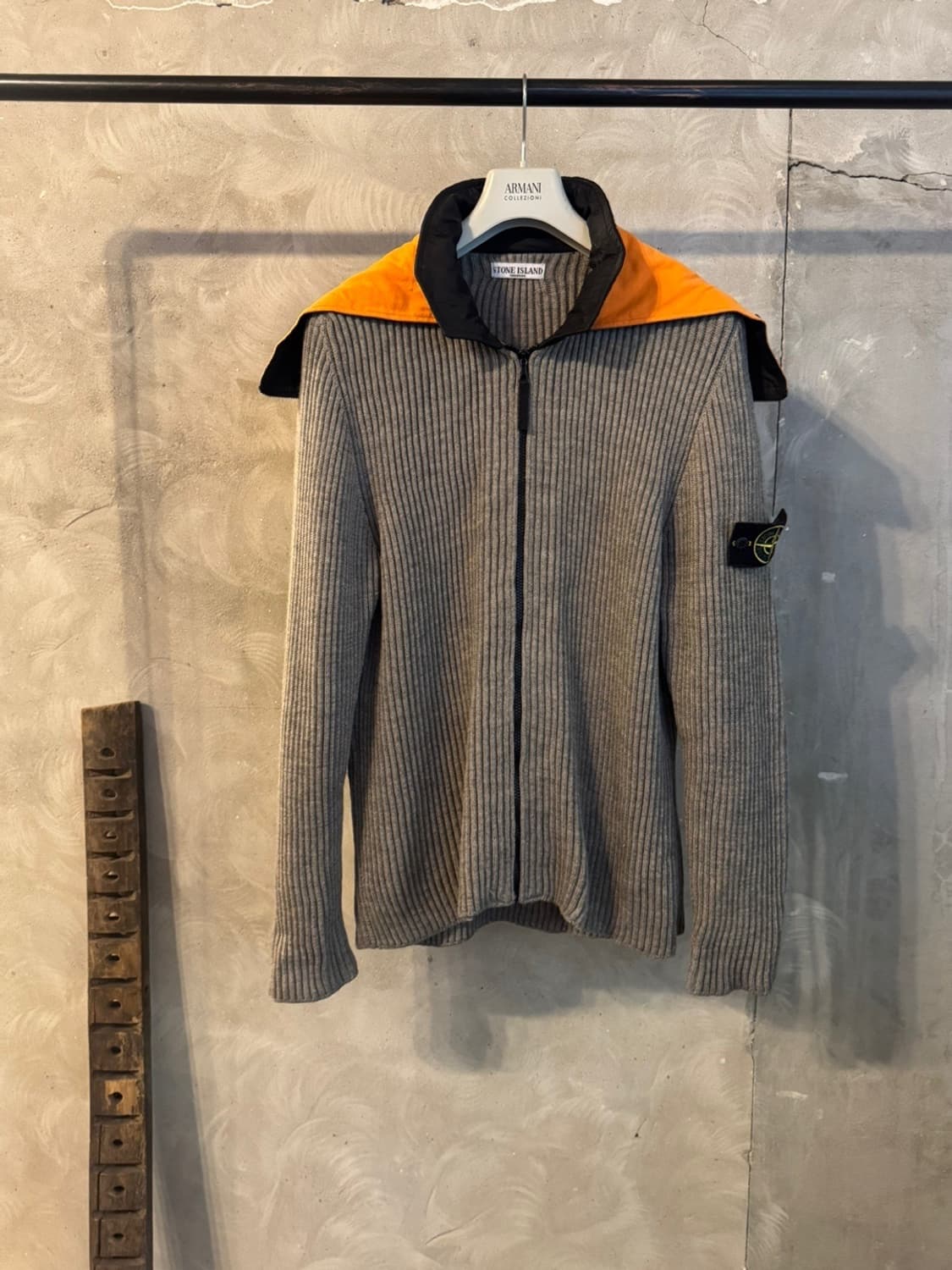 스톤 아일랜드 짚업 가디건 105 상품이미지2