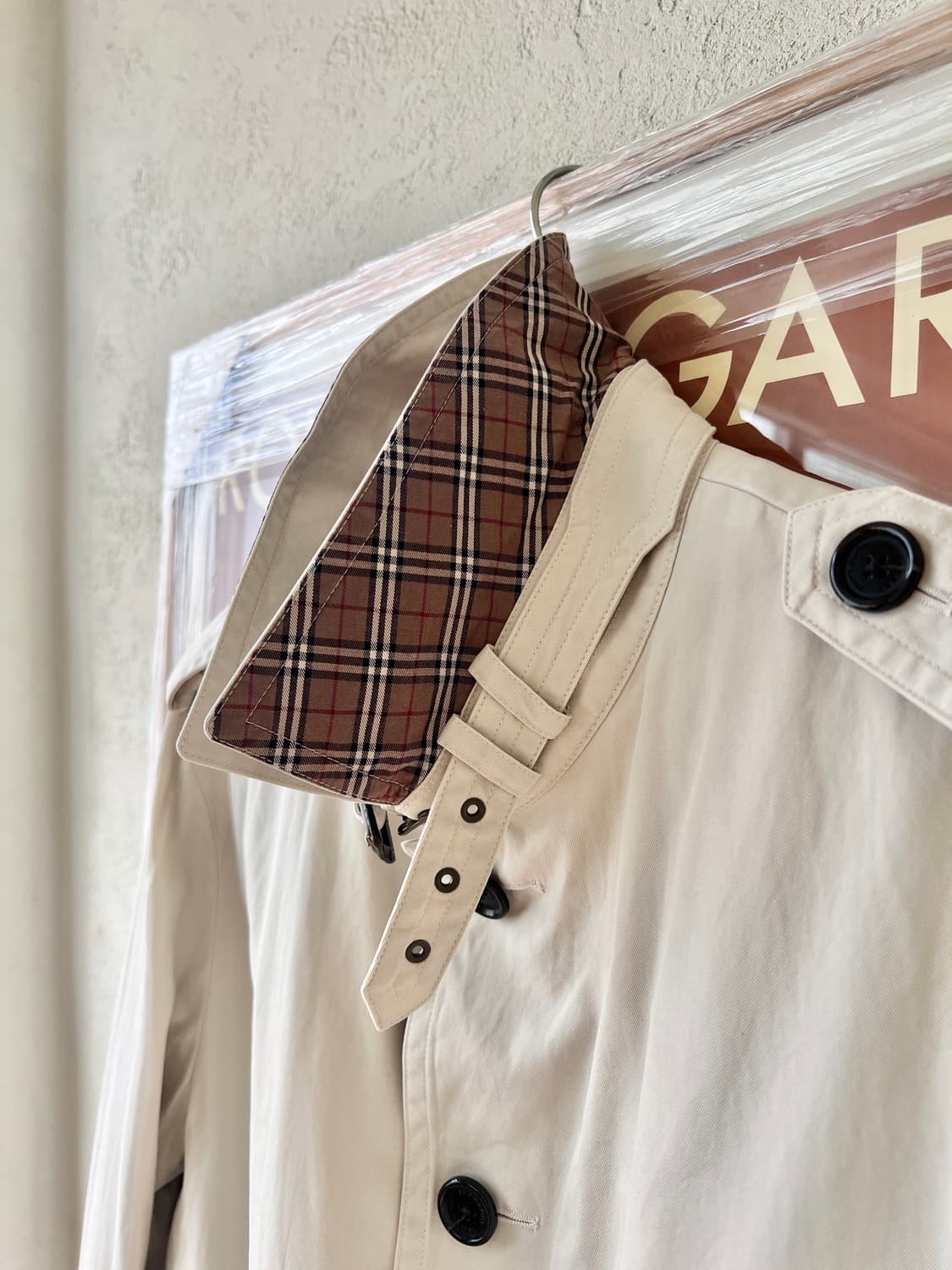 버버리 퀼팅 라이닝 싱글 하프 트렌치 코트 상품이미지2