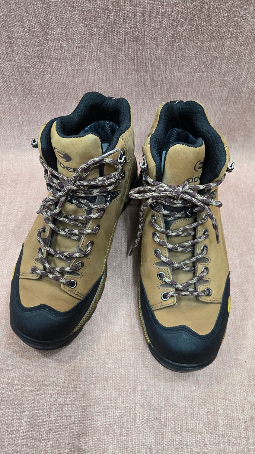 아이더 255mm- 고어텍스 겨울철 등산화 라팔 상품이미지1