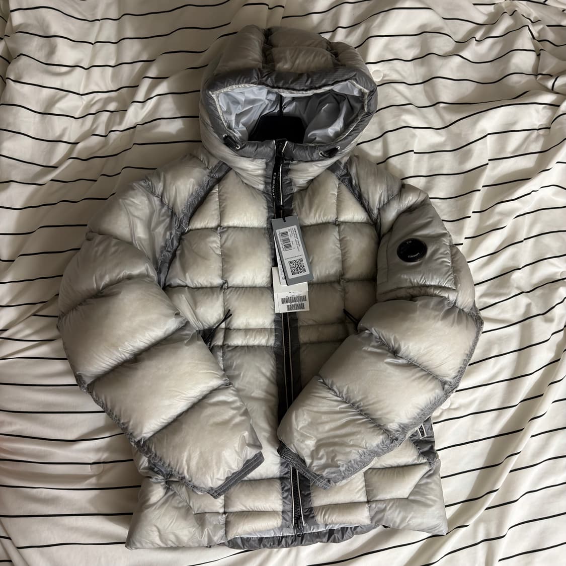 CP컴퍼니 DD쉘 디디쉘 패딩 코리아 익스클루시브 S 사이즈 상품이미지5