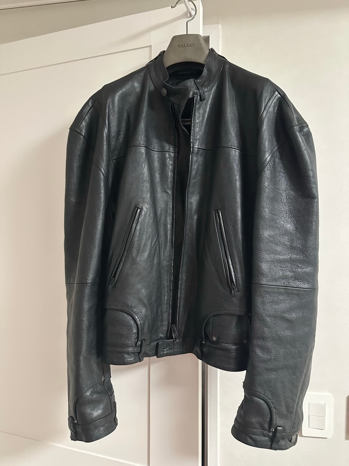 발렌시아가 디컨스트럭티드 레더자켓 3사이즈 상품이미지2