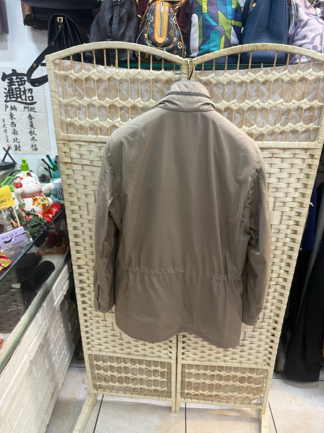 48/100 정품 로로피아나 트레블러 자켓 팝니다 상품이미지8