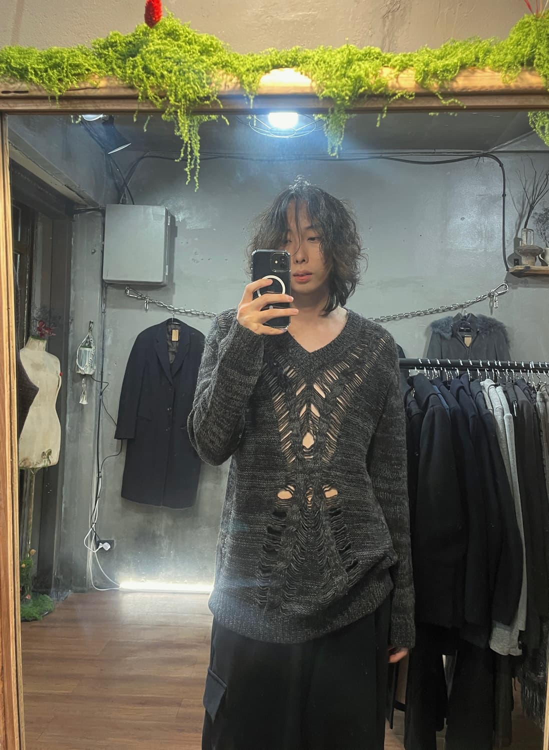 앤드뮐미스터 오픈워크 브이넥 니트 상품이미지2