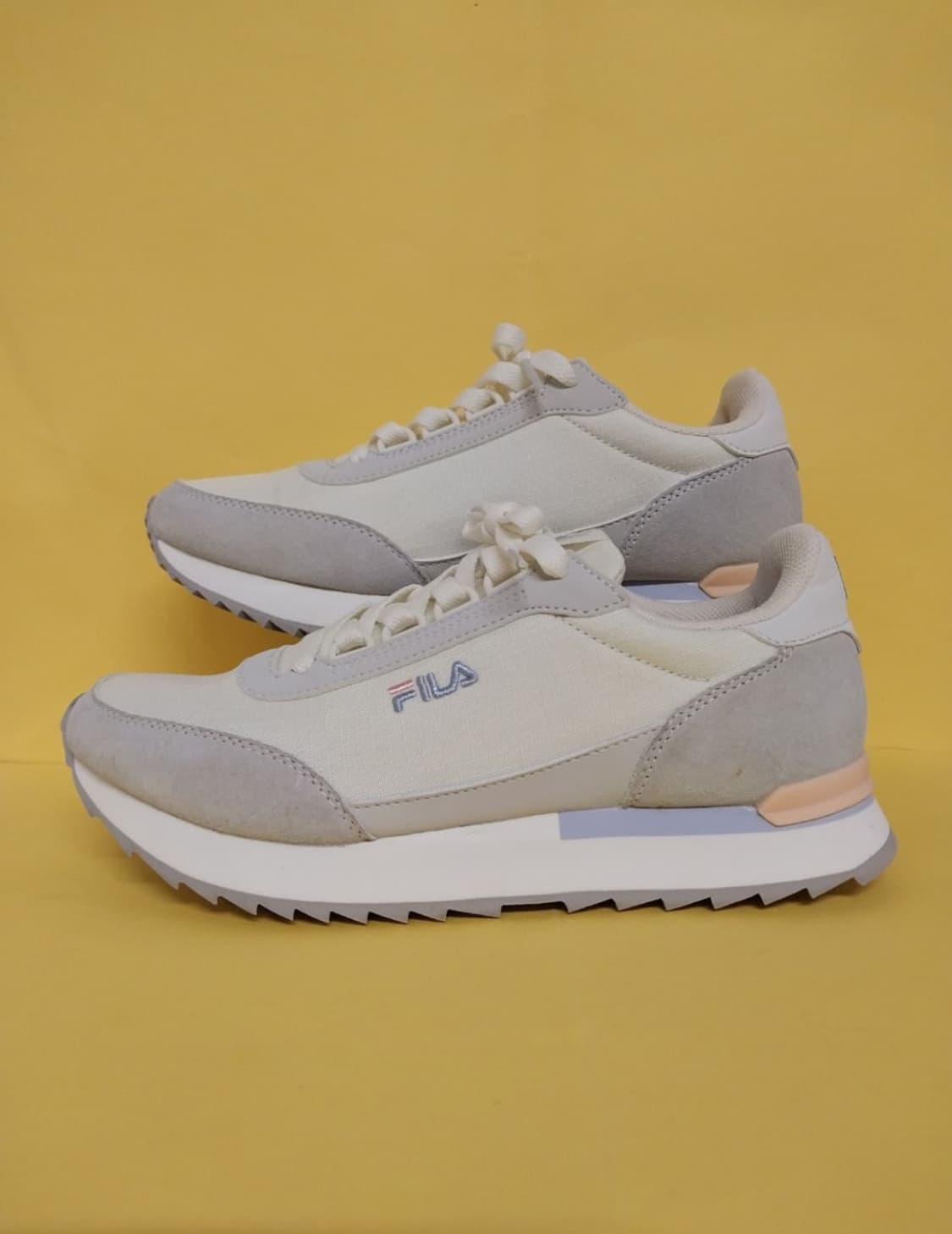 여성 휠라 스니커즈, 운동화 (240) 상품이미지1