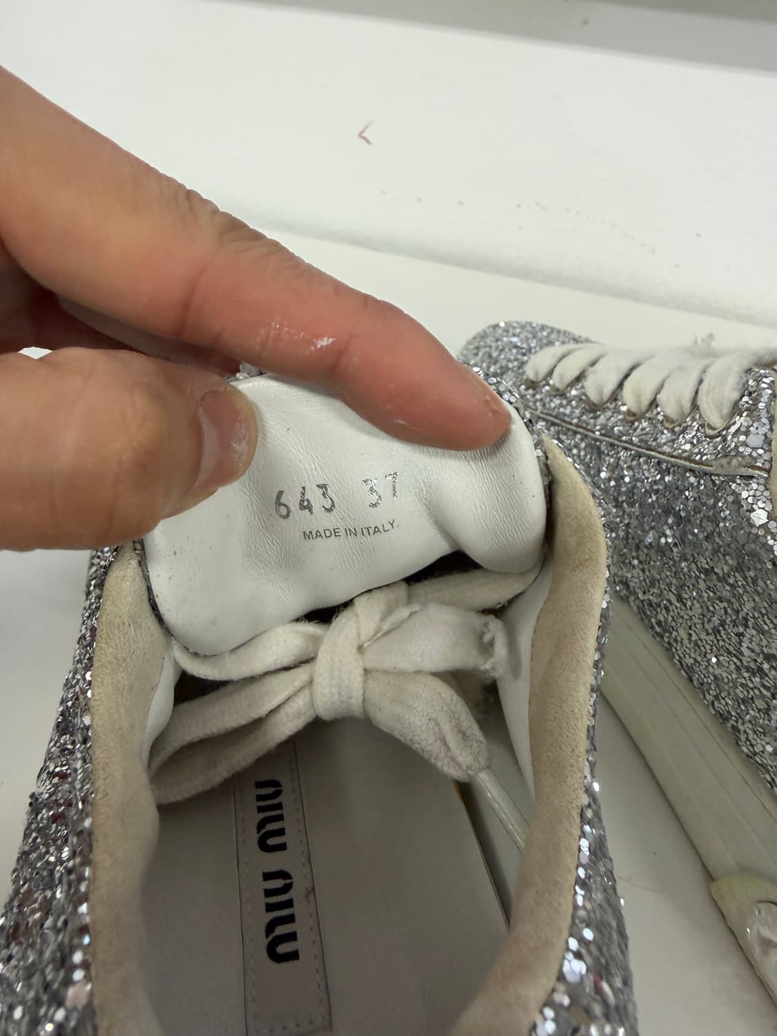 정품) 미우미우 실버 글리터 스니커즈 37  상품이미지9