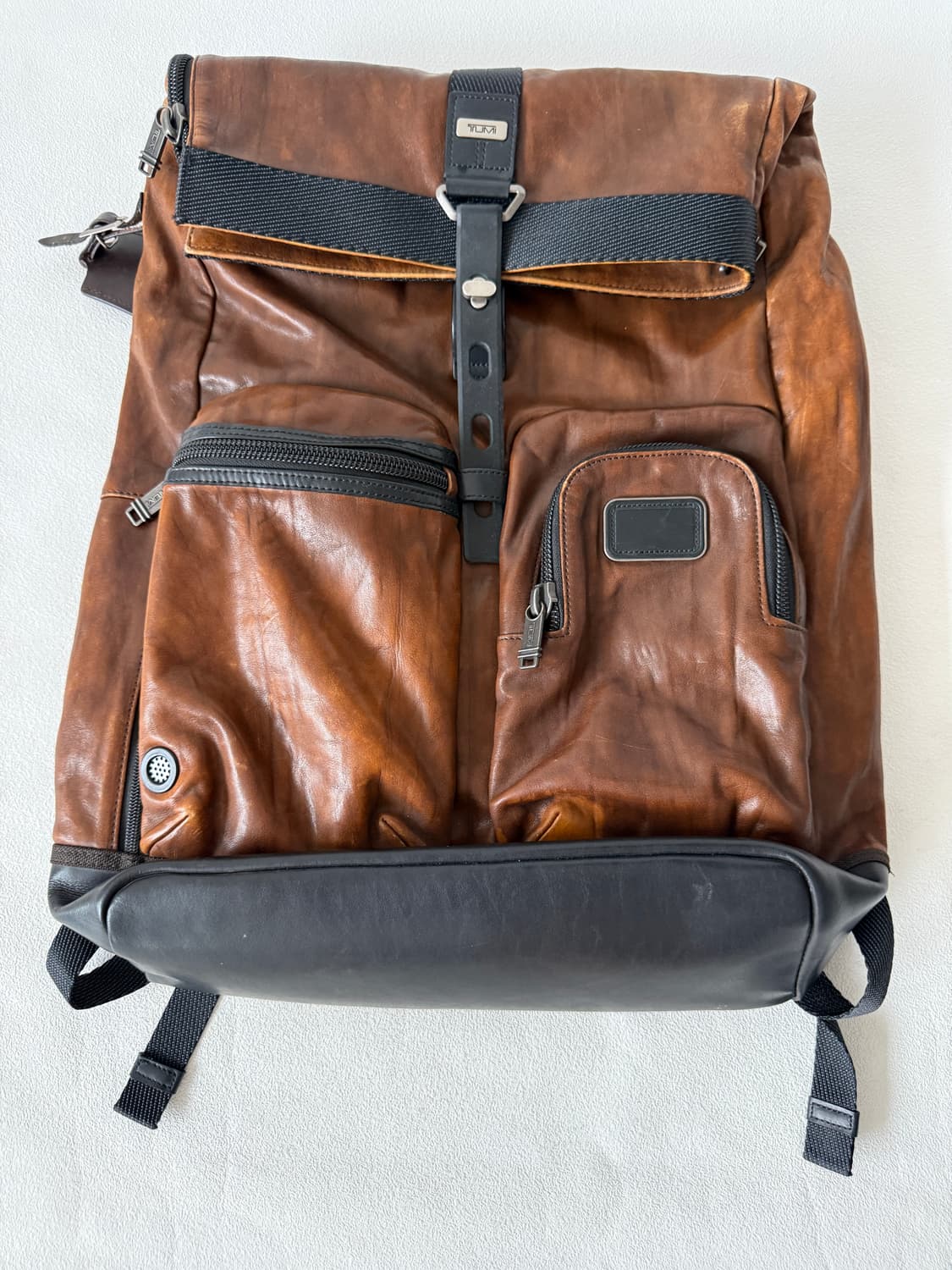 투미(TUMI) 레더 백팩 상품이미지3