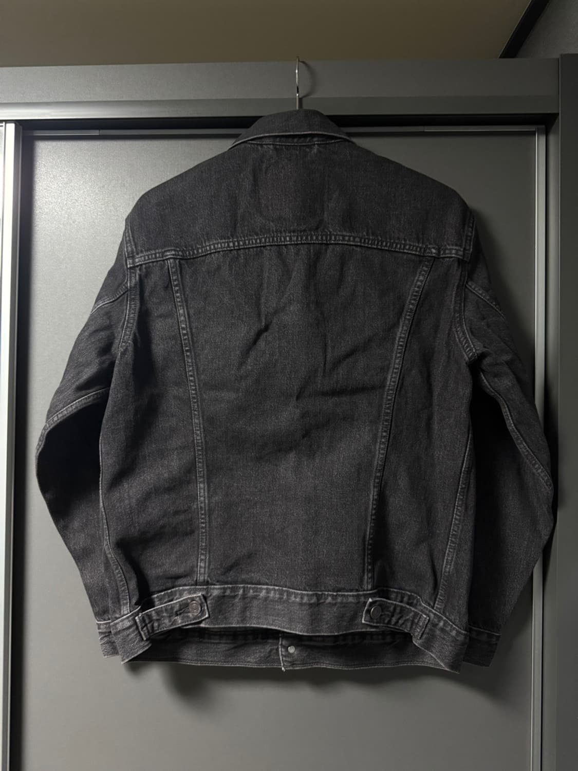 [새상품] 리바이스 릴렉스 트러커 자켓 블랙 (95) 상품이미지2